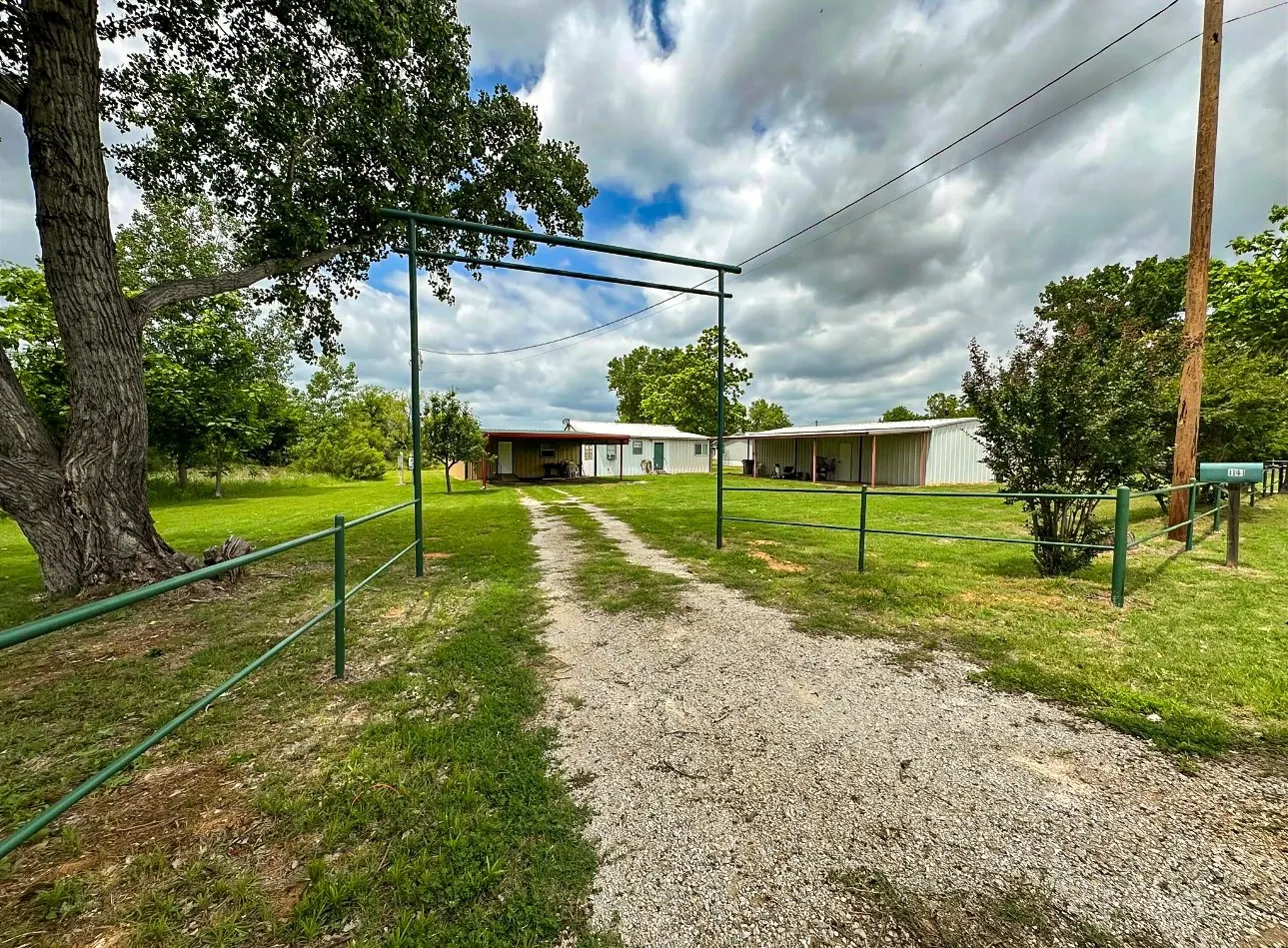 Single Family Residence For Sale in Palo Pinto County , 1141 Airport Road, Possum Kingdom Lake, Texas 76449, 3 Bedroom, 2 Bathroom, 1 Garage spaces, 1,980 Sqft, built in 0, mls#21249778, Real Estate Agent in Possum Kingdom Lake, Homes For Sale in Palo Pinto county, Homes For Sale in Possum Kingdom Lake, Realtor in Possum Kingdom Lake Texas, Real Estate Brokerage Independent Realty Texas, Luminita Cordes Realtor