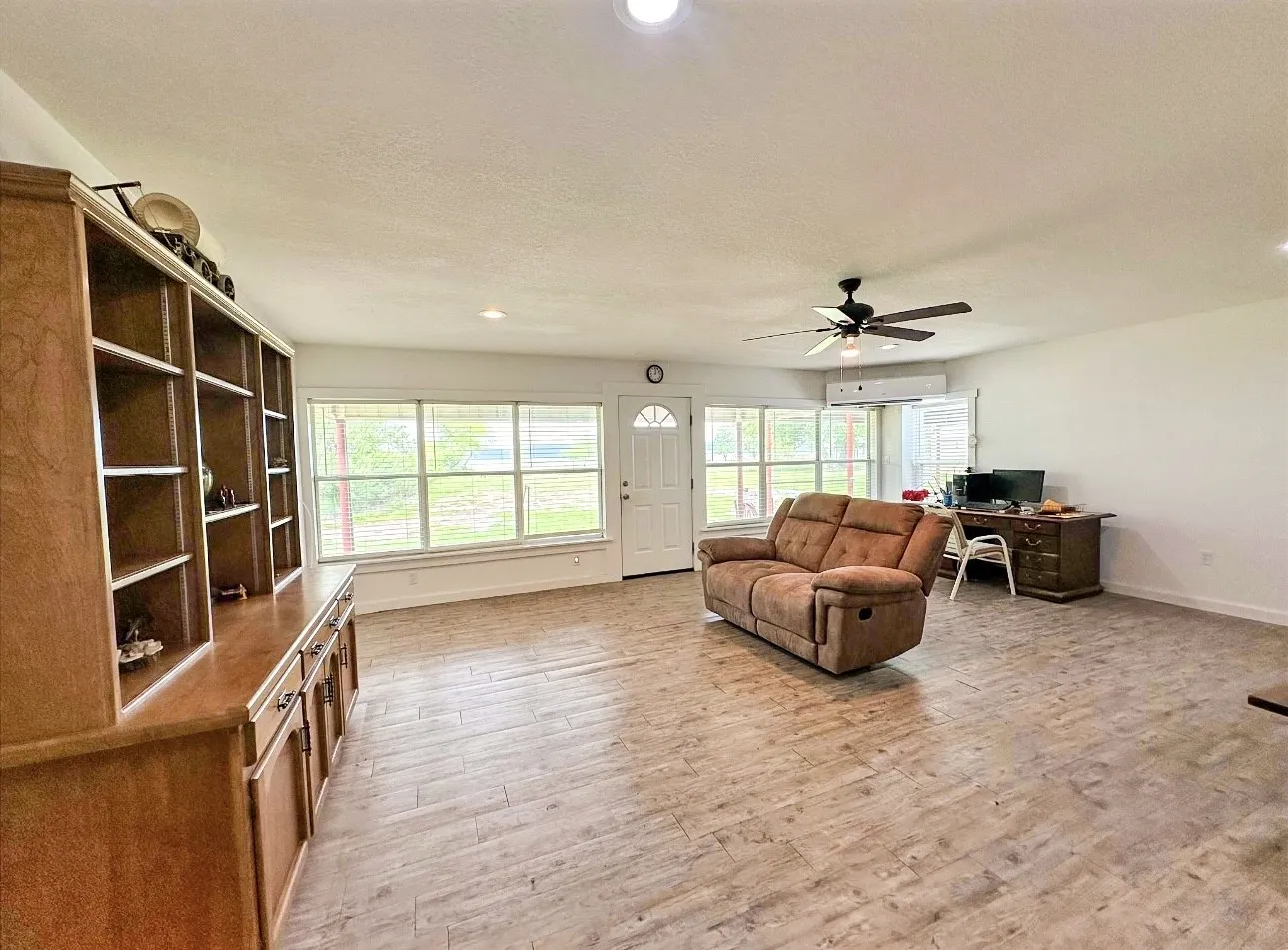 Single Family Residence For Sale in Palo Pinto County , 1141 Airport Road, Possum Kingdom Lake, Texas 76449, 3 Bedroom, 2 Bathroom, 1 Garage spaces, 1,980 Sqft, built in 0, mls#21249778, Real Estate Agent in Possum Kingdom Lake, Homes For Sale in Palo Pinto county, Homes For Sale in Possum Kingdom Lake, Realtor in Possum Kingdom Lake Texas, Real Estate Brokerage Independent Realty Texas, Luminita Cordes Realtor