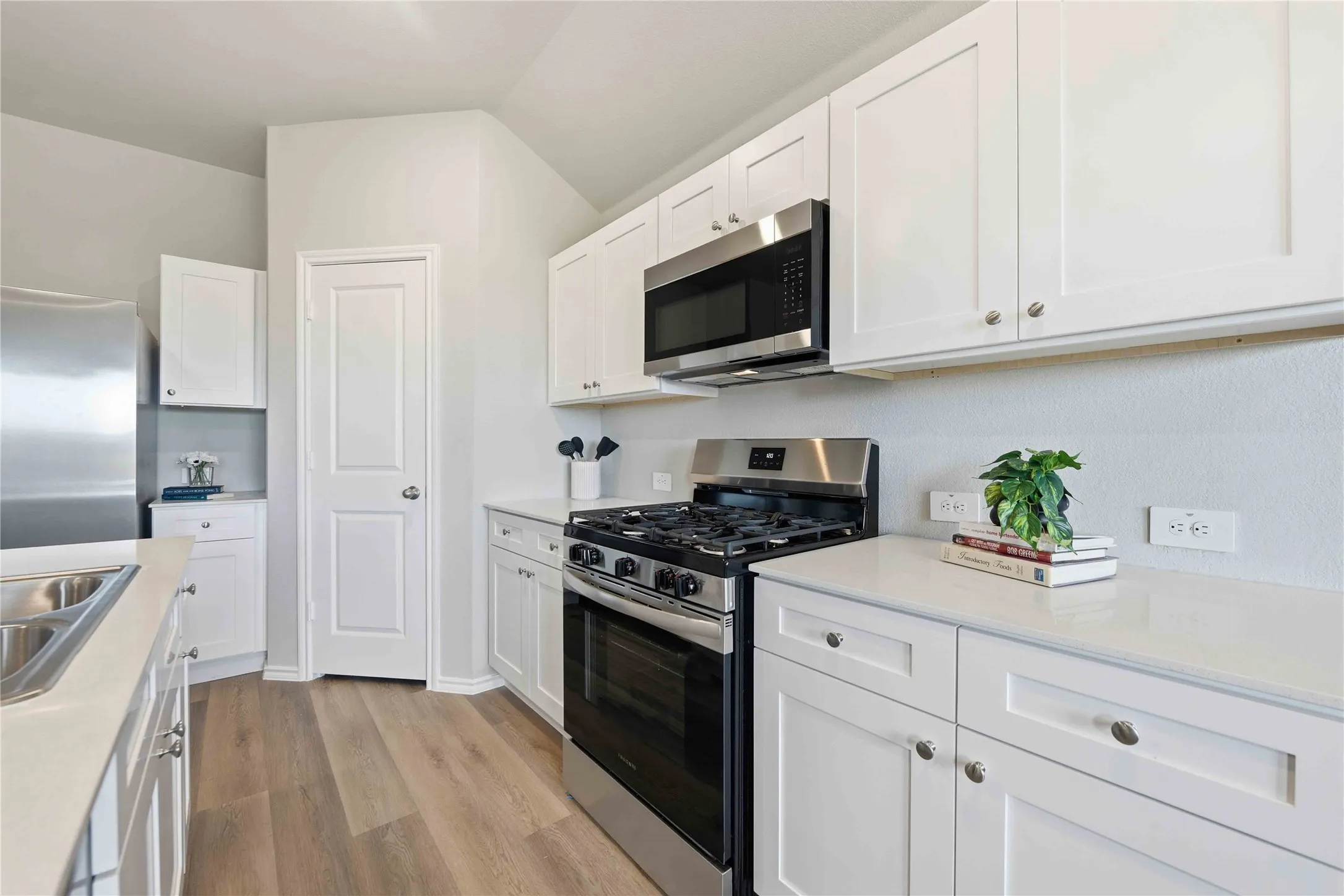 Single Family Residence For Sale in Wise County , 201 MLM Parkway, Bridgeport, Texas 76426, 4 Bedroom, 2 Bathroom, 2 Garage spaces, 1,405 Sqft, built in 2026, New Construction - Incomplete, mls#21249660, Real Estate Agent in Bridgeport, Homes For Sale in Wise county, Homes For Sale in Bridgeport, Realtor in Bridgeport Texas, Real Estate Brokerage Independent Realty Texas, Luminita Cordes Realtor