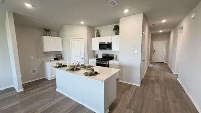 Single Family Residence For Sale in Wise County , 177 MLM Parkway, Bridgeport, Texas 76426, 4 Bedroom, 2 Bathroom, 2 Garage spaces, 1,827 Sqft, built in 2026, New Construction - Complete, mls#21250277, Real Estate Agent in Bridgeport, Homes For Sale in Wise county, Homes For Sale in Bridgeport, Realtor in Bridgeport Texas, Real Estate Brokerage Independent Realty Texas, Luminita Cordes Realtor
