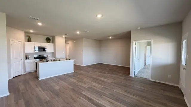 Single Family Residence For Sale in Wise County , 177 MLM Parkway, Bridgeport, Texas 76426, 4 Bedroom, 2 Bathroom, 2 Garage spaces, 1,827 Sqft, built in 2026, New Construction - Complete, mls#21250277, Real Estate Agent in Bridgeport, Homes For Sale in Wise county, Homes For Sale in Bridgeport, Realtor in Bridgeport Texas, Real Estate Brokerage Independent Realty Texas, Luminita Cordes Realtor