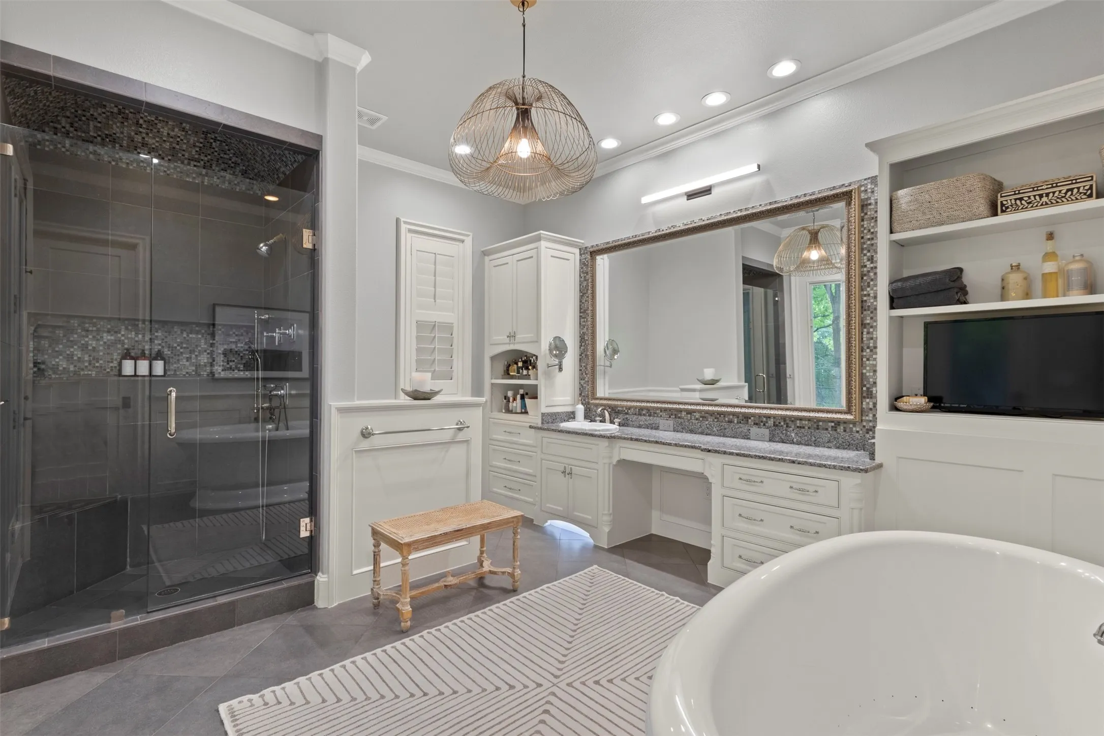 Single Family Residence For Sale in Collin County , 8663 Elm Court, Frisco, Texas 75033, 4 Bedroom, 5 Bathroom, 3 Garage spaces, 4,493 Sqft, built in 1986, Preowned, mls#21251075, Real Estate Agent in Frisco, Homes For Sale in Collin county, Homes For Sale in Frisco, Realtor in Frisco Texas, Real Estate Brokerage Independent Realty Texas, Luminita Cordes Realtor