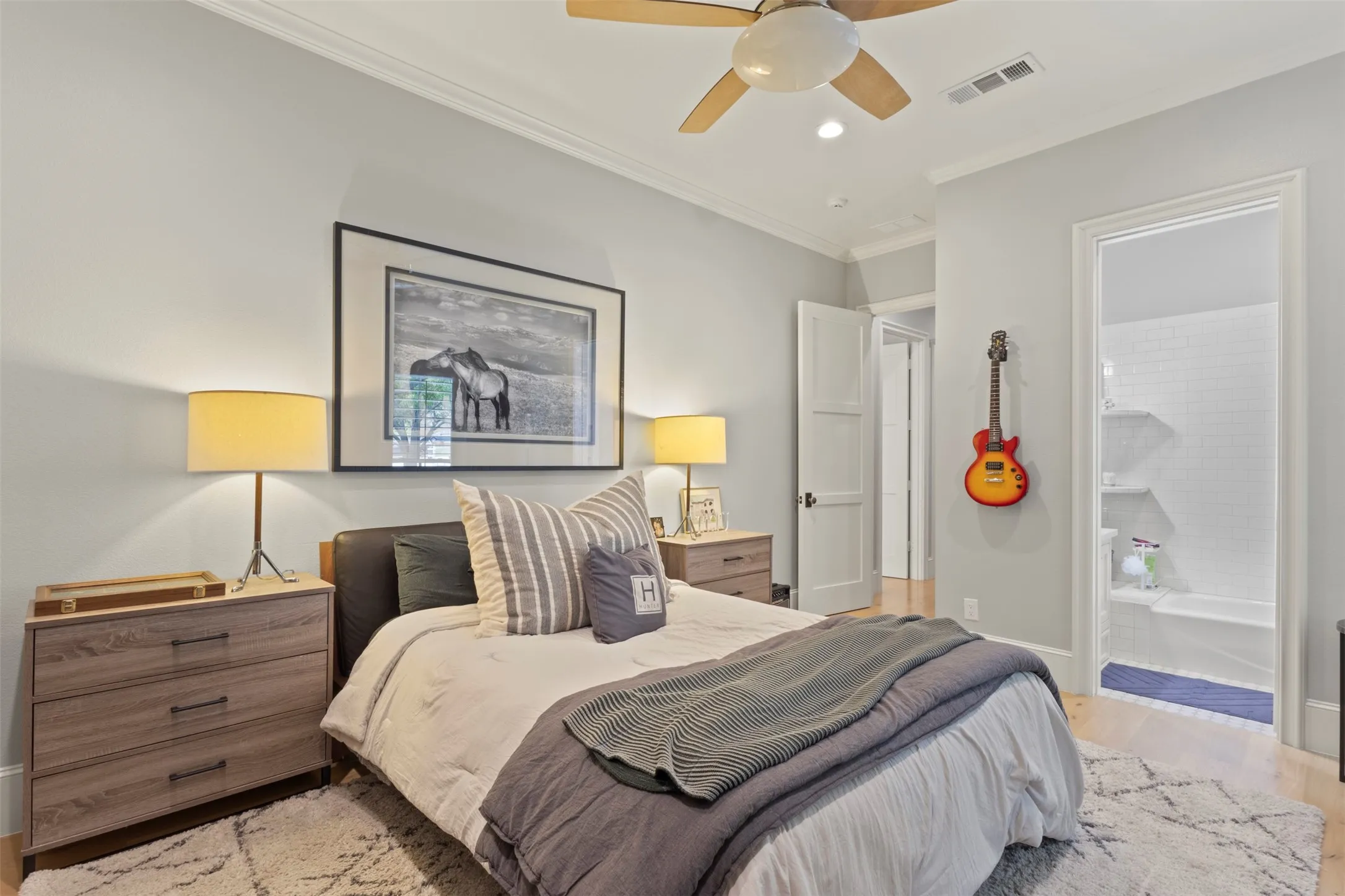 Single Family Residence For Sale in Collin County , 8663 Elm Court, Frisco, Texas 75033, 4 Bedroom, 5 Bathroom, 3 Garage spaces, 4,493 Sqft, built in 1986, Preowned, mls#21251075, Real Estate Agent in Frisco, Homes For Sale in Collin county, Homes For Sale in Frisco, Realtor in Frisco Texas, Real Estate Brokerage Independent Realty Texas, Luminita Cordes Realtor