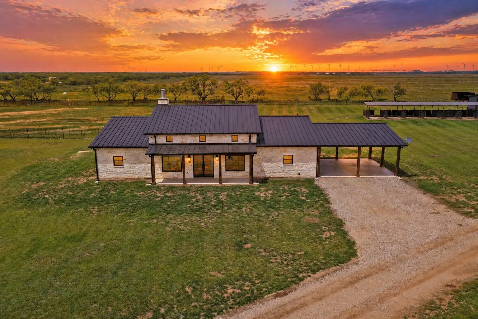 Single Family Residence For Sale in Jack County , 6384 US HWY 281 S, Jacksboro, Texas 76458, 4 Bedrooms, 4 Bathrooms, Garage spaces, 2,553 Sqft, built in 2023, Preowned, Price $1,650,000, mls#21250890, Real Estate Agent in Jacksboro, Homes For Sale in Jack county, Homes For Sale in Jacksboro, Realtor in Jacksboro Texas, Real Estate Brokerage Independent Realty Texas, Luminita Cordes Realtor