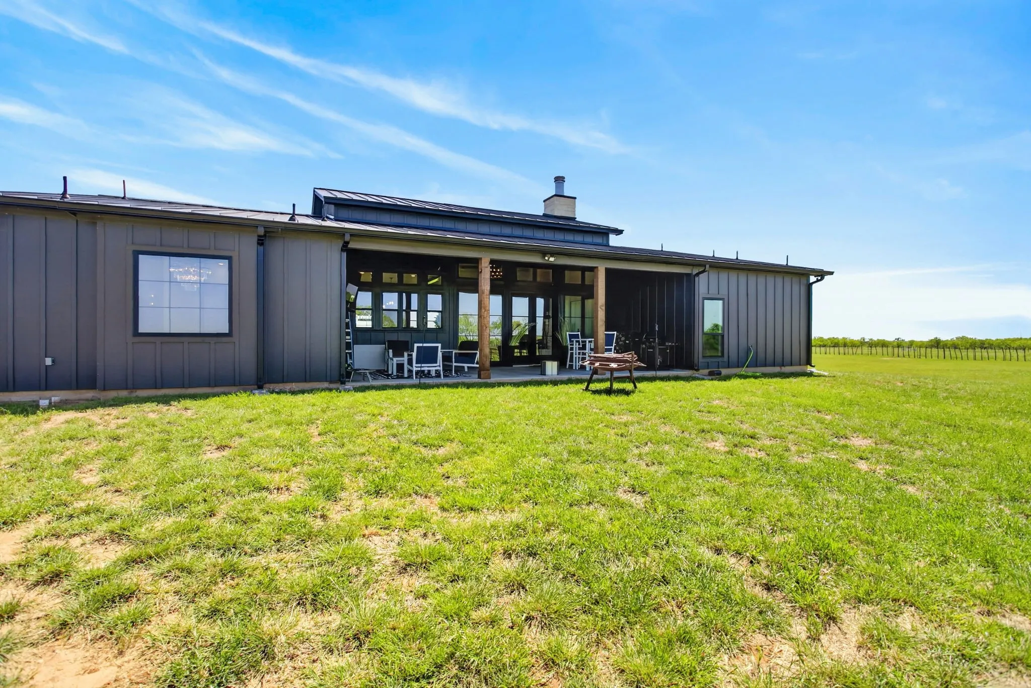 Single Family Residence For Sale in Jack County , 6384 US HWY 281 S, Jacksboro, Texas 76458, 4 Bedrooms, 4 Bathrooms, Garage spaces, 2,553 Sqft, built in 2023, Preowned, Price $1,650,000, mls#21250890, Real Estate Agent in Jacksboro, Homes For Sale in Jack county, Homes For Sale in Jacksboro, Realtor in Jacksboro Texas, Real Estate Brokerage Independent Realty Texas, Luminita Cordes Realtor