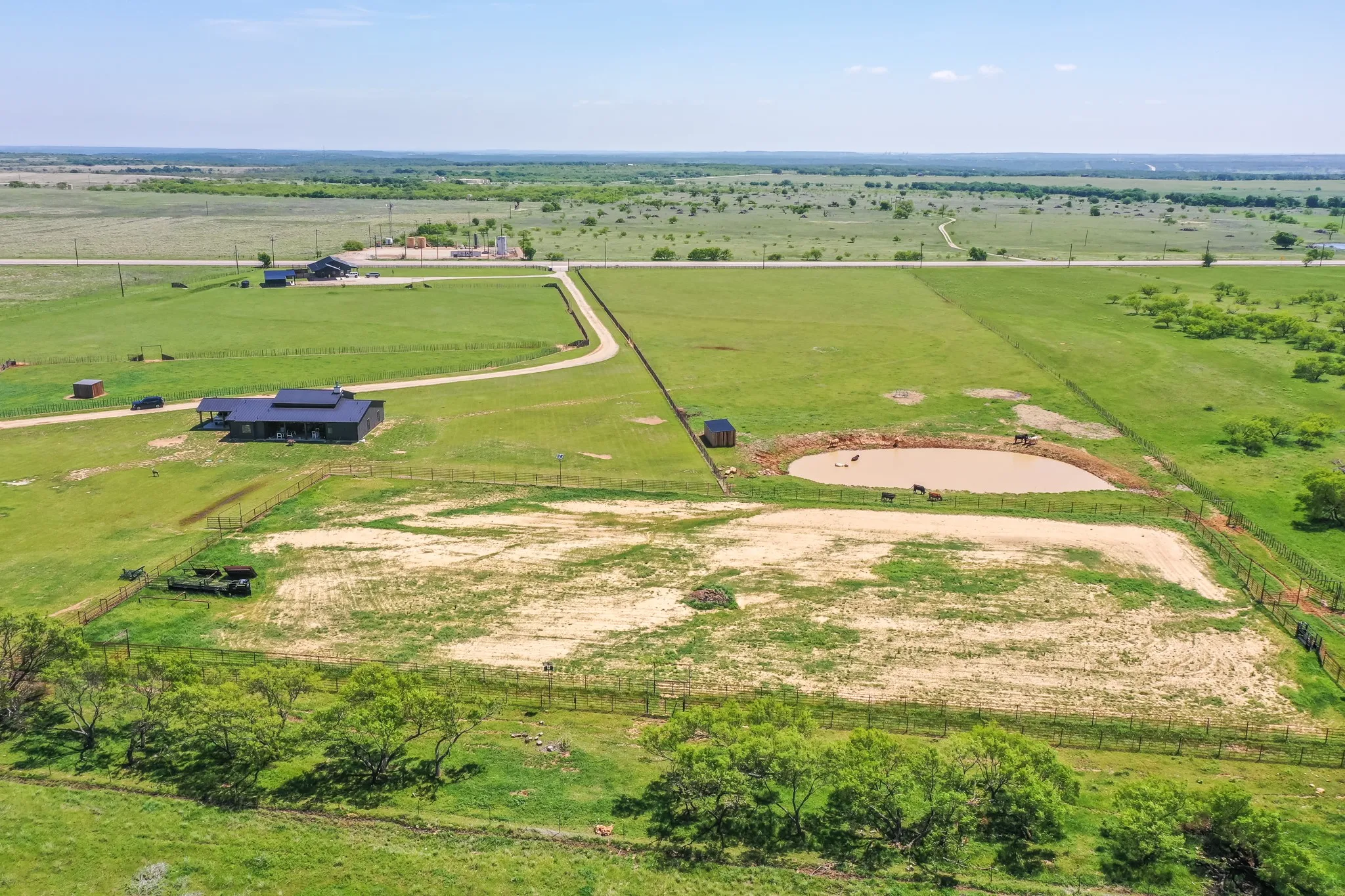 Single Family Residence For Sale in Jack County , 6384 US HWY 281 S, Jacksboro, Texas 76458, 4 Bedrooms, 4 Bathrooms, Garage spaces, 2,553 Sqft, built in 2023, Preowned, Price $1,650,000, mls#21250890, Real Estate Agent in Jacksboro, Homes For Sale in Jack county, Homes For Sale in Jacksboro, Realtor in Jacksboro Texas, Real Estate Brokerage Independent Realty Texas, Luminita Cordes Realtor