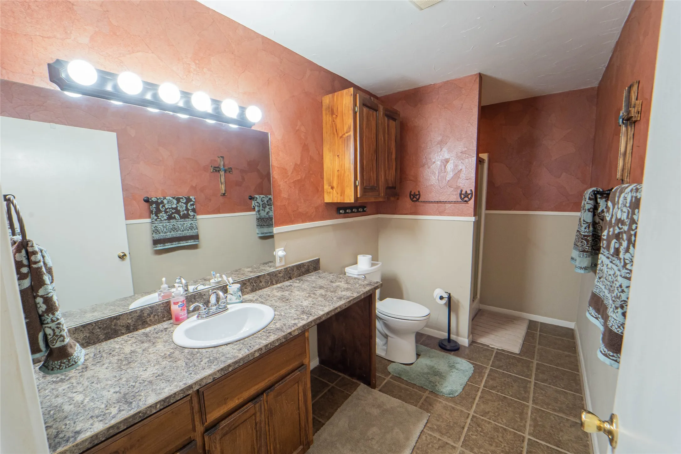 Single Family Residence For Sale in Stephens County , 6574 County Road 322, Breckenridge, Texas 76424, 3 Bedroom, 2 Bathroom, 1 Garage spaces, 1,944 Sqft, built in 2010, Price $424,500, mls#21250683, Real Estate Agent in Breckenridge, Homes For Sale in Stephens county, Homes For Sale in Breckenridge, Realtor in Breckenridge Texas, Real Estate Brokerage Independent Realty Texas, Luminita Cordes Realtor