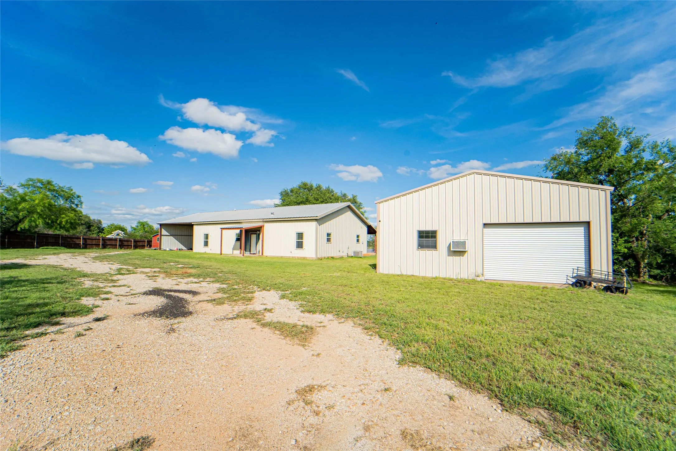 Single Family Residence For Sale in Stephens County , 6574 County Road 322, Breckenridge, Texas 76424, 3 Bedroom, 2 Bathroom, 1 Garage spaces, 1,944 Sqft, built in 2010, Price $424,500, mls#21250683, Real Estate Agent in Breckenridge, Homes For Sale in Stephens county, Homes For Sale in Breckenridge, Realtor in Breckenridge Texas, Real Estate Brokerage Independent Realty Texas, Luminita Cordes Realtor