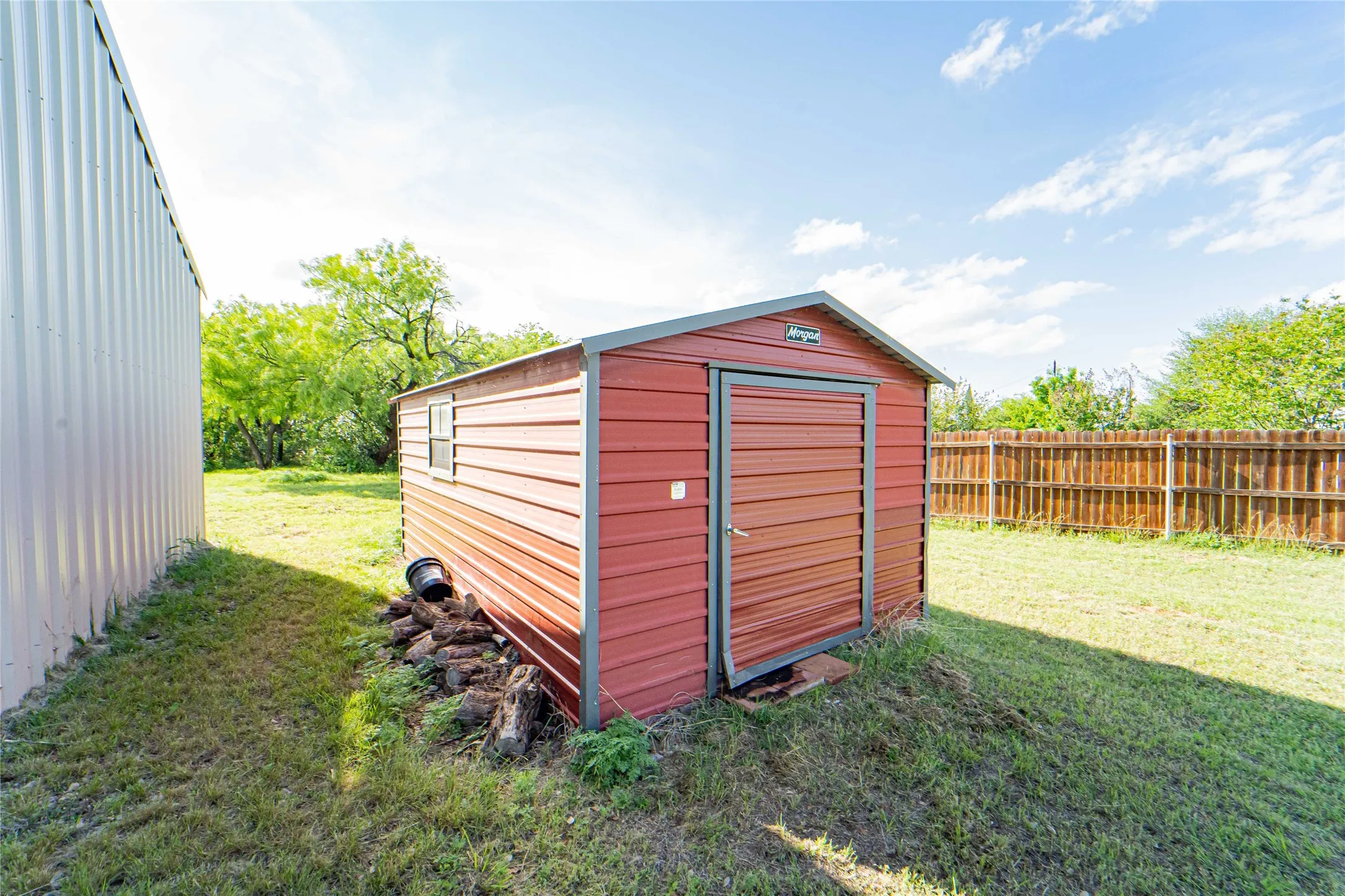 Single Family Residence For Sale in Stephens County , 6574 County Road 322, Breckenridge, Texas 76424, 3 Bedroom, 2 Bathroom, 1 Garage spaces, 1,944 Sqft, built in 2010, Price $424,500, mls#21250683, Real Estate Agent in Breckenridge, Homes For Sale in Stephens county, Homes For Sale in Breckenridge, Realtor in Breckenridge Texas, Real Estate Brokerage Independent Realty Texas, Luminita Cordes Realtor