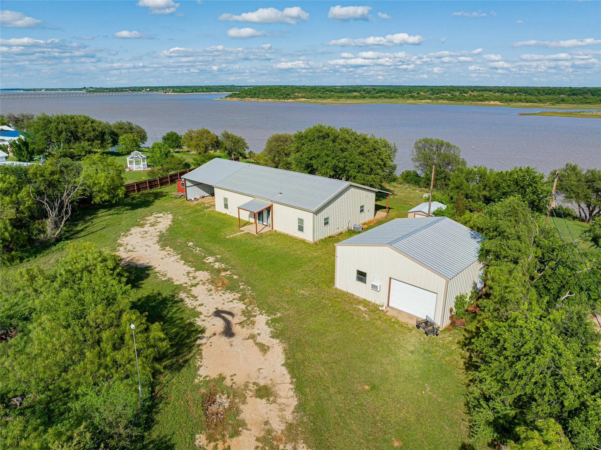 Single Family Residence For Sale in Stephens County , 6574 County Road 322, Breckenridge, Texas 76424, 3 Bedroom, 2 Bathroom, 1 Garage spaces, 1,944 Sqft, built in 2010, Price $424,500, mls#21250683, Real Estate Agent in Breckenridge, Homes For Sale in Stephens county, Homes For Sale in Breckenridge, Realtor in Breckenridge Texas, Real Estate Brokerage Independent Realty Texas, Luminita Cordes Realtor