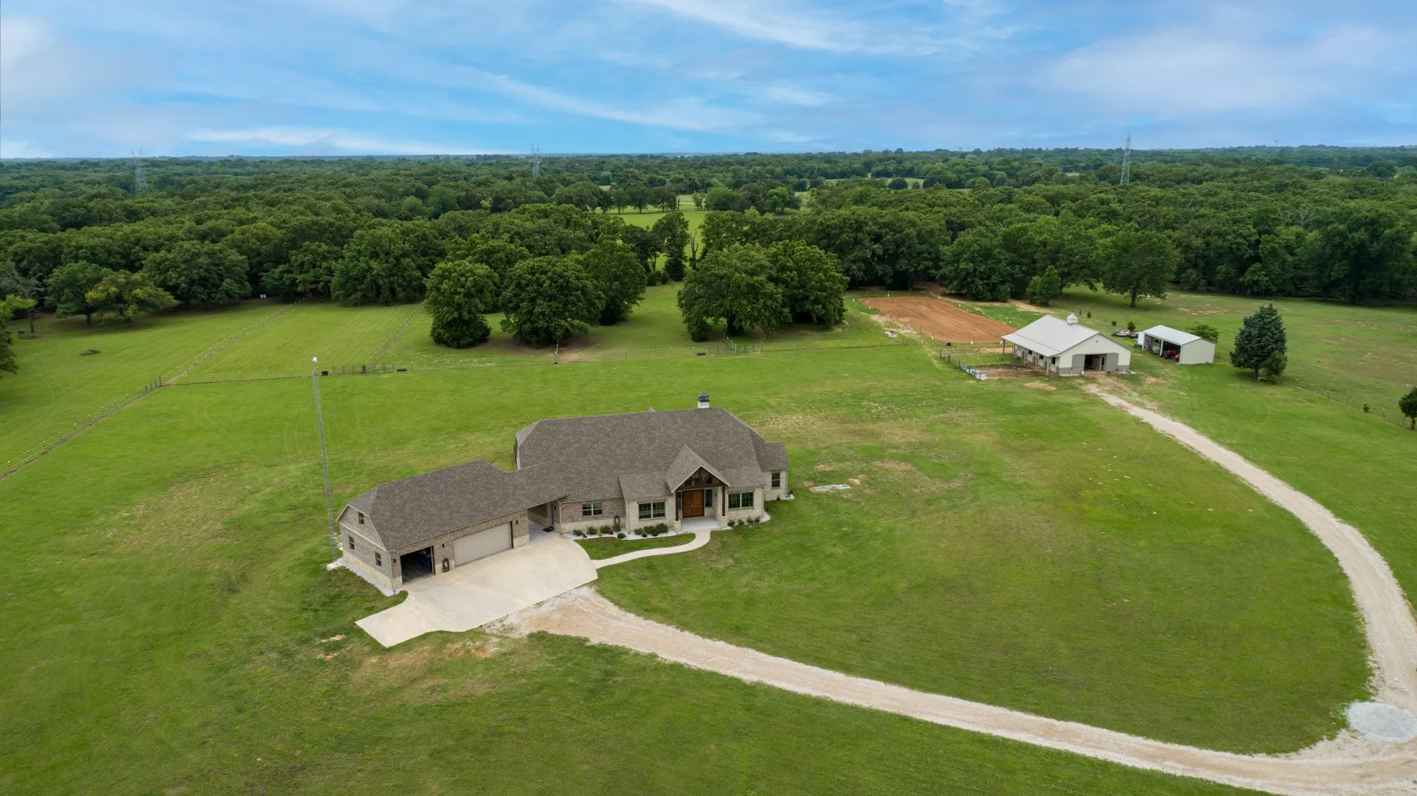 Single Family Residence For Sale in Van Zandt County , 3317 Vz County Road 1804, Grand Saline, Texas 75140, 3 Bedroom, 4 Bathroom, 3 Garage spaces, 3,080 Sqft, built in 2022, mls#21251060, Real Estate Agent in Grand Saline, Homes For Sale in Van Zandt county, Homes For Sale in Grand Saline, Realtor in Grand Saline Texas, Real Estate Brokerage Independent Realty Texas, Luminita Cordes Realtor