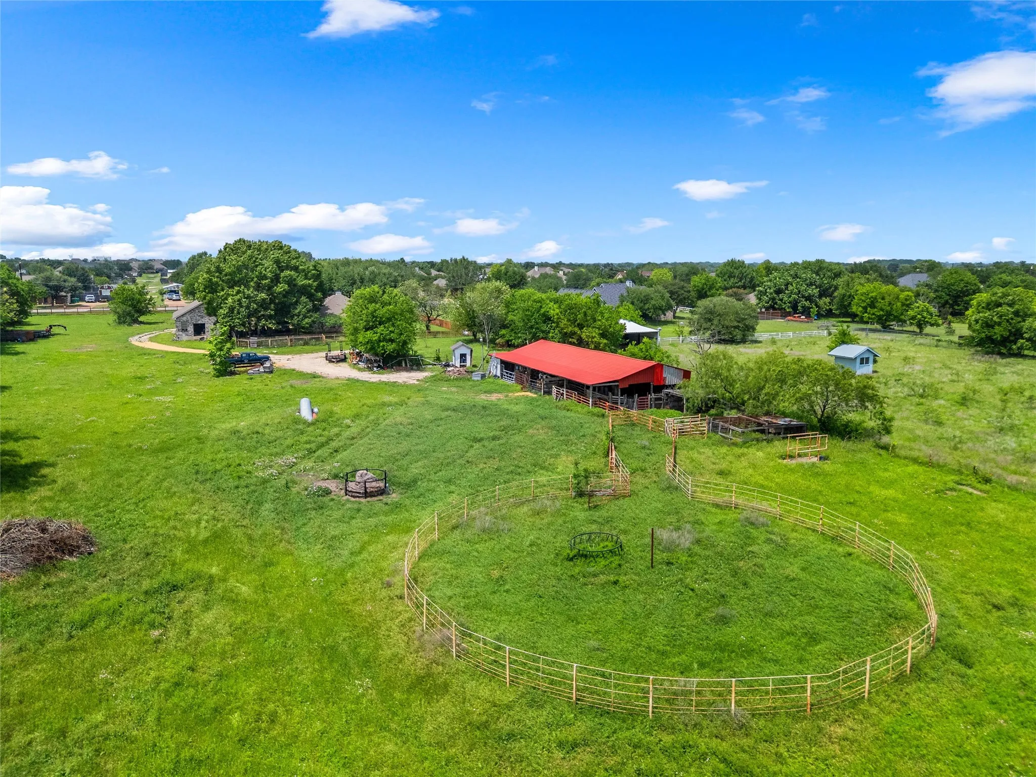 Single Family Residence For Sale in Mc Lennan County , 1692 W Tate Street, Robinson, Texas 76706, 5 Bedroom, 3 Bathroom, 4 Garage spaces, 2,341 Sqft, built in 1995, mls#21247945, Real Estate Agent in Robinson, Homes For Sale in Mc Lennan county, Homes For Sale in Robinson, Realtor in Robinson Texas, Real Estate Brokerage Independent Realty Texas, Luminita Cordes Realtor