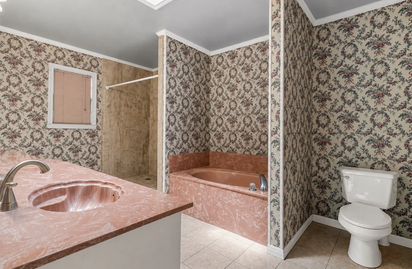 Single Family Residence For Sale in Mc Lennan County , 1692 W Tate Street, Robinson, Texas 76706, 5 Bedroom, 3 Bathroom, 4 Garage spaces, 2,341 Sqft, built in 1995, mls#21247945, Real Estate Agent in Robinson, Homes For Sale in Mc Lennan county, Homes For Sale in Robinson, Realtor in Robinson Texas, Real Estate Brokerage Independent Realty Texas, Luminita Cordes Realtor