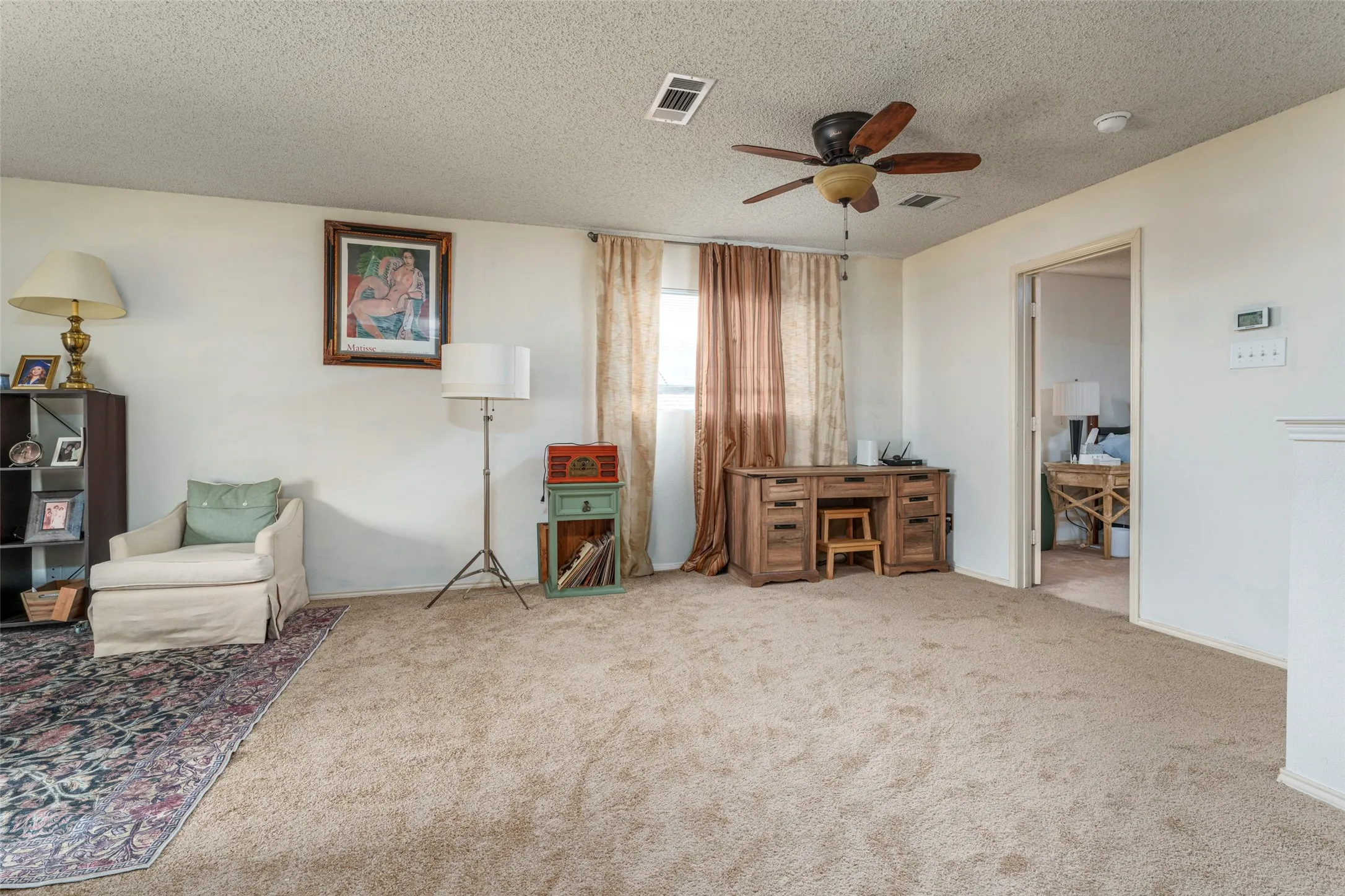 Single Family Residence For Sale in Tarrant County , 8100 Colbi Lane, Fort Worth, Texas 76120, 3 Bedroom, 3 Bathroom, 2 Garage spaces, 3,025 Sqft, built in 2005, Preowned, mls#21251200, Real Estate Agent in Fort Worth, Homes For Sale in Tarrant county, Homes For Sale in Fort Worth, Realtor in Fort Worth Texas, Real Estate Brokerage Independent Realty Texas, Luminita Cordes Realtor