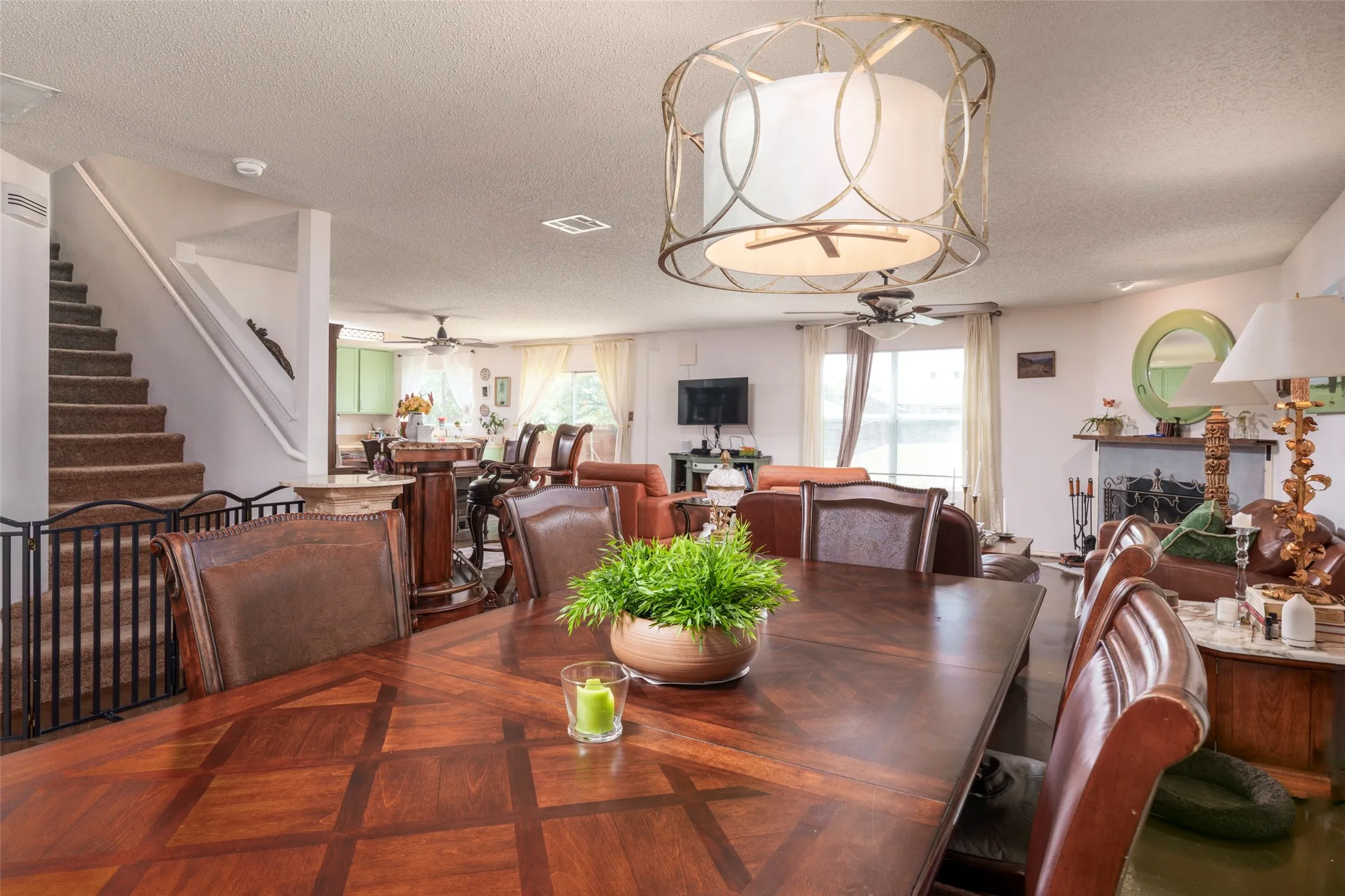 Single Family Residence For Sale in Tarrant County , 8100 Colbi Lane, Fort Worth, Texas 76120, 3 Bedroom, 3 Bathroom, 2 Garage spaces, 3,025 Sqft, built in 2005, Preowned, mls#21251200, Real Estate Agent in Fort Worth, Homes For Sale in Tarrant county, Homes For Sale in Fort Worth, Realtor in Fort Worth Texas, Real Estate Brokerage Independent Realty Texas, Luminita Cordes Realtor