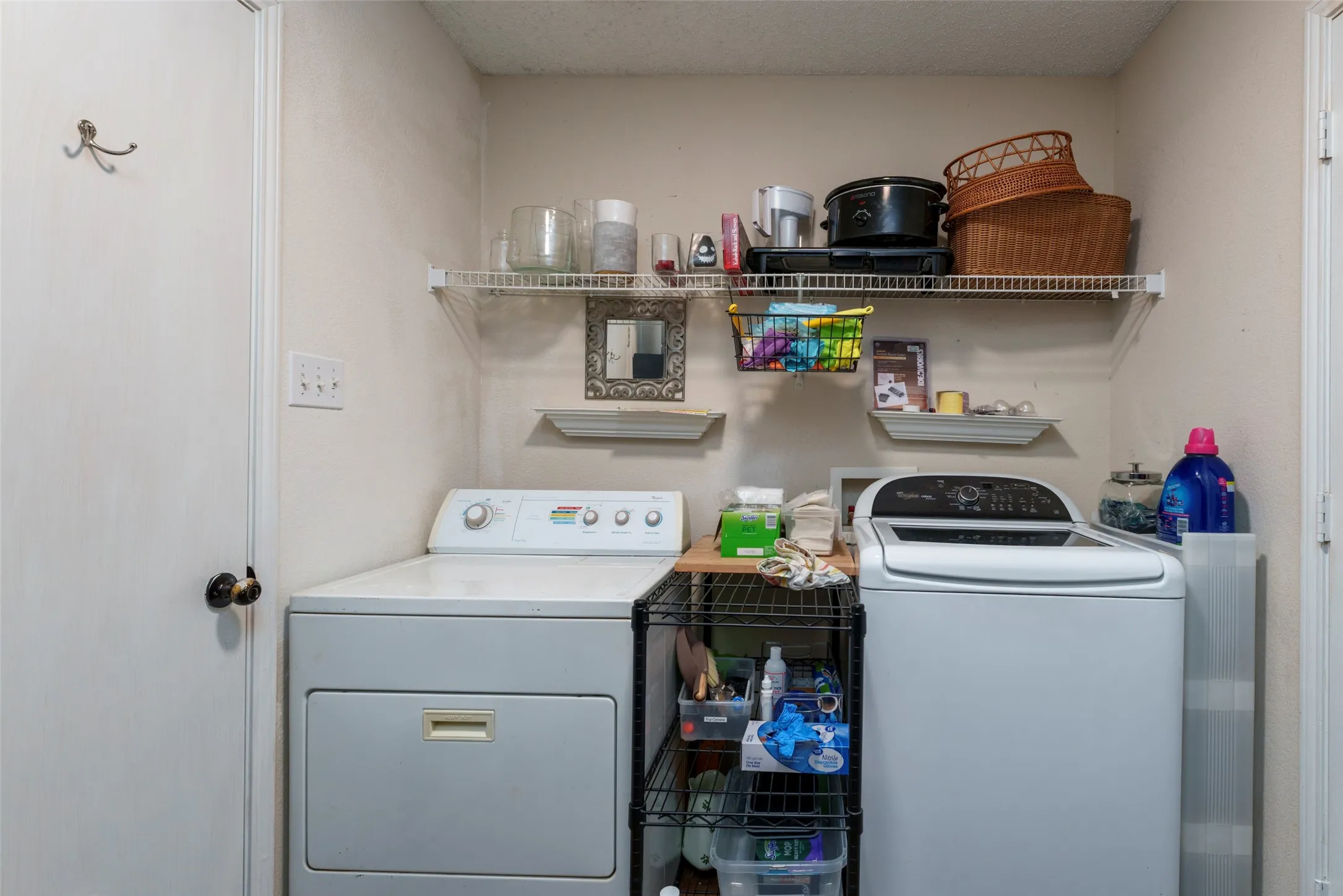 Single Family Residence For Sale in Tarrant County , 8100 Colbi Lane, Fort Worth, Texas 76120, 3 Bedroom, 3 Bathroom, 2 Garage spaces, 3,025 Sqft, built in 2005, Preowned, mls#21251200, Real Estate Agent in Fort Worth, Homes For Sale in Tarrant county, Homes For Sale in Fort Worth, Realtor in Fort Worth Texas, Real Estate Brokerage Independent Realty Texas, Luminita Cordes Realtor