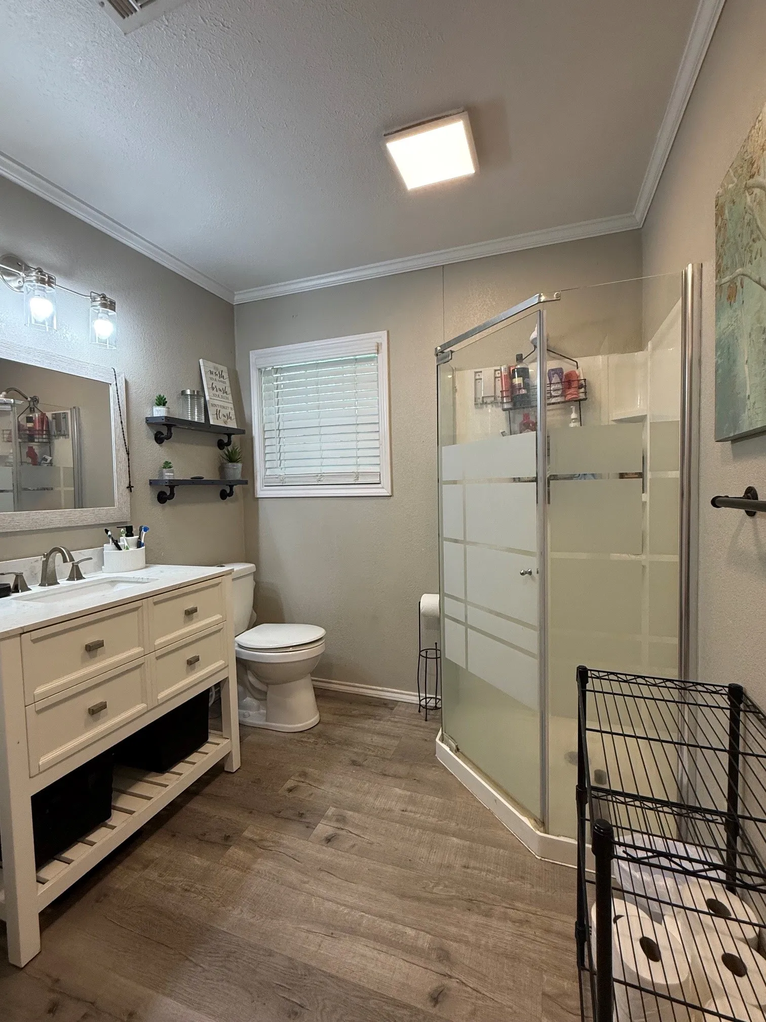 Guest Bathroom with shower