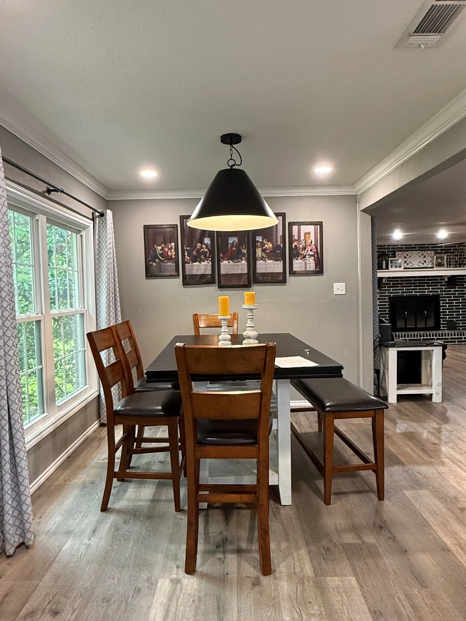 Single Family Residence For Sale in Bosque County , 510 S Avenue O, Clifton, Texas 76634, 5 Bedroom, 3 Bathroom, 2 Garage spaces, 2,559 Sqft, built in 1965, mls#21251449, Real Estate Agent in Clifton, Homes For Sale in Bosque county, Homes For Sale in Clifton, Realtor in Clifton Texas, Real Estate Brokerage Independent Realty Texas, Luminita Cordes Realtor