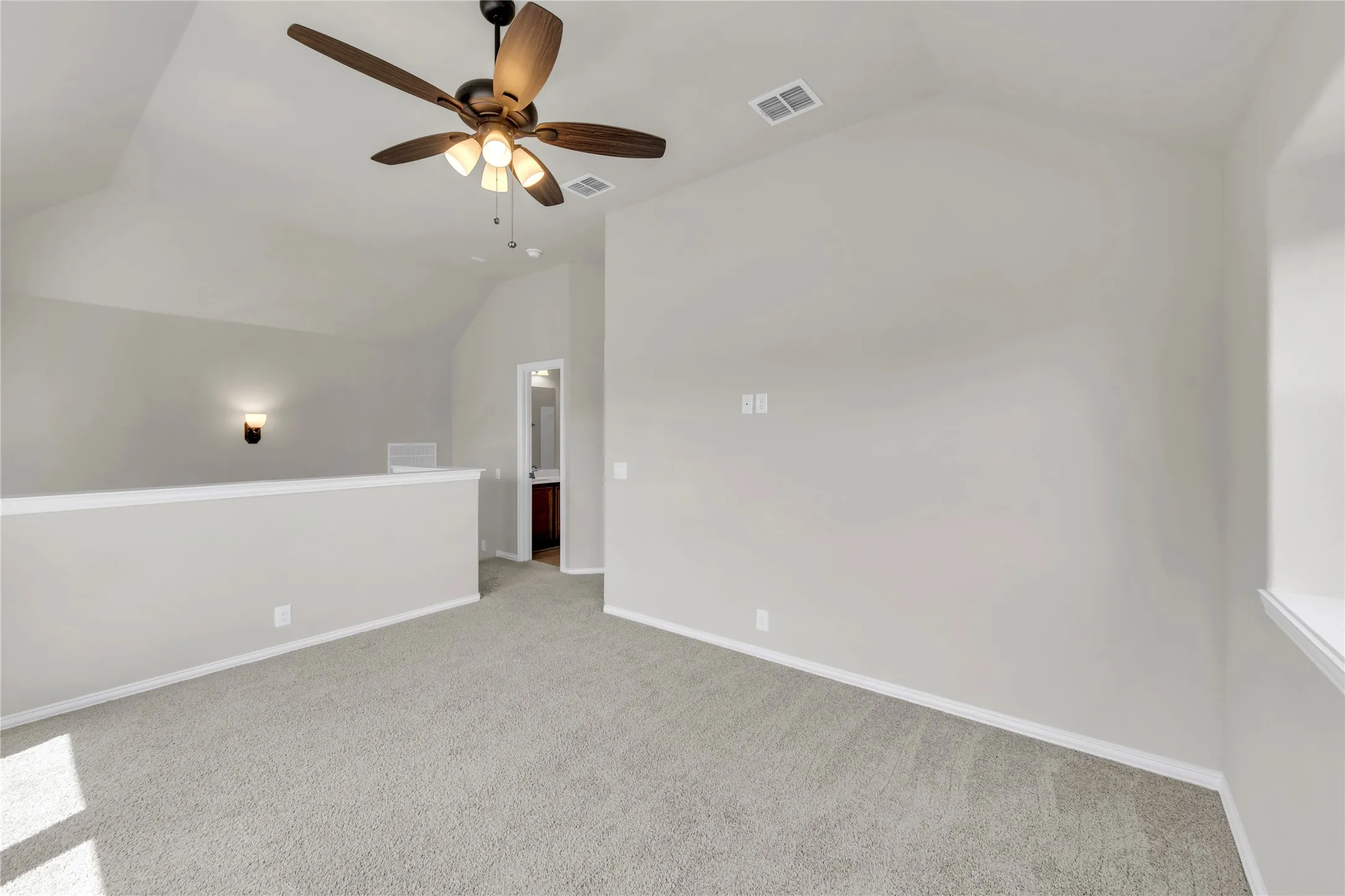 Single Family Residence For Sale in Collin County , 452 W Autumn Hill Bluff, Lavon, Texas 75166, 4 Bedroom, 3 Bathroom, 2 Garage spaces, 2,479 Sqft, built in 2022, Preowned, Price $399,774, mls#21247477, Real Estate Agent in Lavon, Homes For Sale in Collin county, Homes For Sale in Lavon, Realtor in Lavon Texas, Real Estate Brokerage Independent Realty Texas, Luminita Cordes Realtor