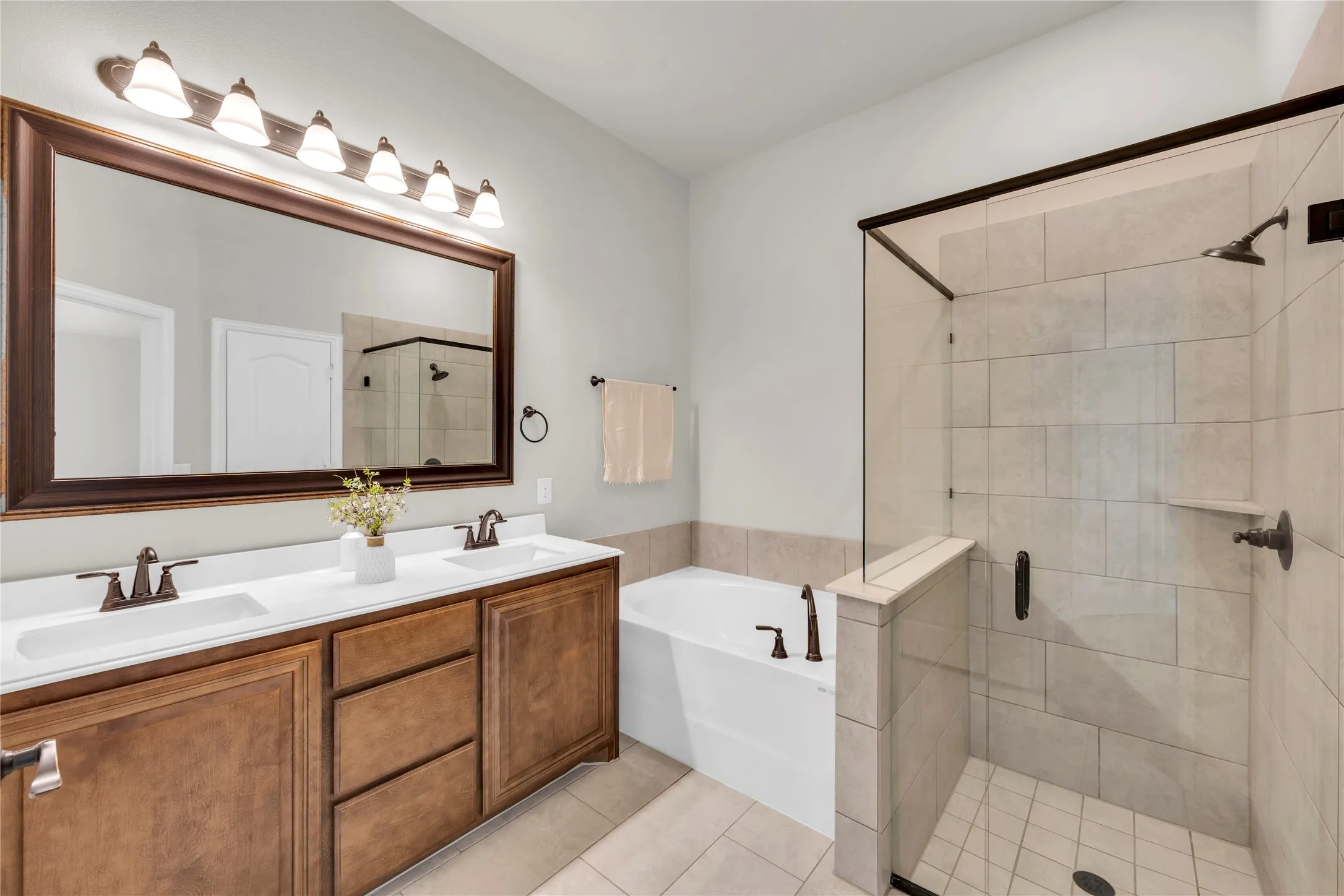 Single Family Residence For Sale in Collin County , 452 W Autumn Hill Bluff, Lavon, Texas 75166, 4 Bedroom, 3 Bathroom, 2 Garage spaces, 2,479 Sqft, built in 2022, Preowned, Price $399,774, mls#21247477, Real Estate Agent in Lavon, Homes For Sale in Collin county, Homes For Sale in Lavon, Realtor in Lavon Texas, Real Estate Brokerage Independent Realty Texas, Luminita Cordes Realtor