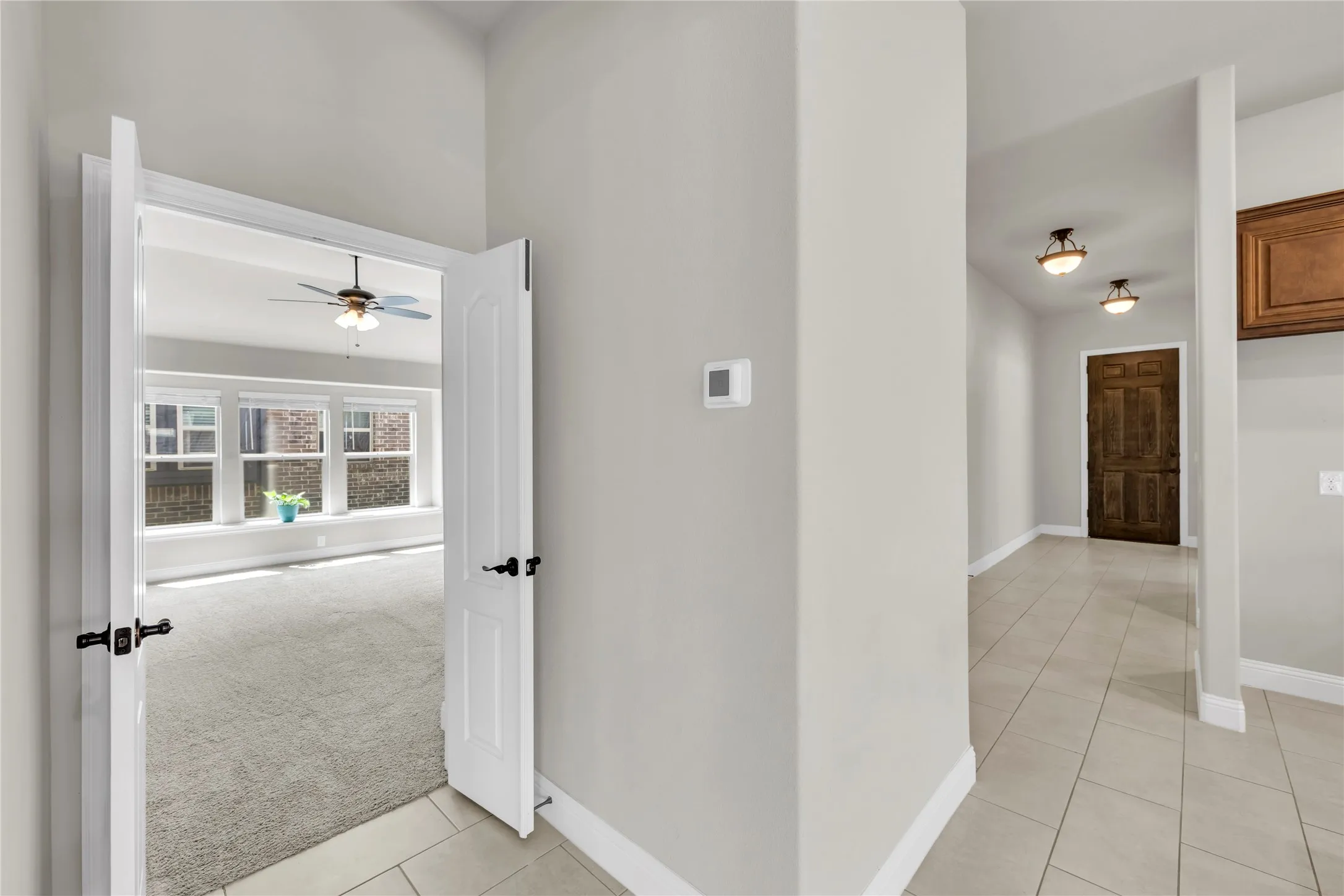Single Family Residence For Sale in Collin County , 452 W Autumn Hill Bluff, Lavon, Texas 75166, 4 Bedroom, 3 Bathroom, 2 Garage spaces, 2,479 Sqft, built in 2022, Preowned, Price $399,774, mls#21247477, Real Estate Agent in Lavon, Homes For Sale in Collin county, Homes For Sale in Lavon, Realtor in Lavon Texas, Real Estate Brokerage Independent Realty Texas, Luminita Cordes Realtor