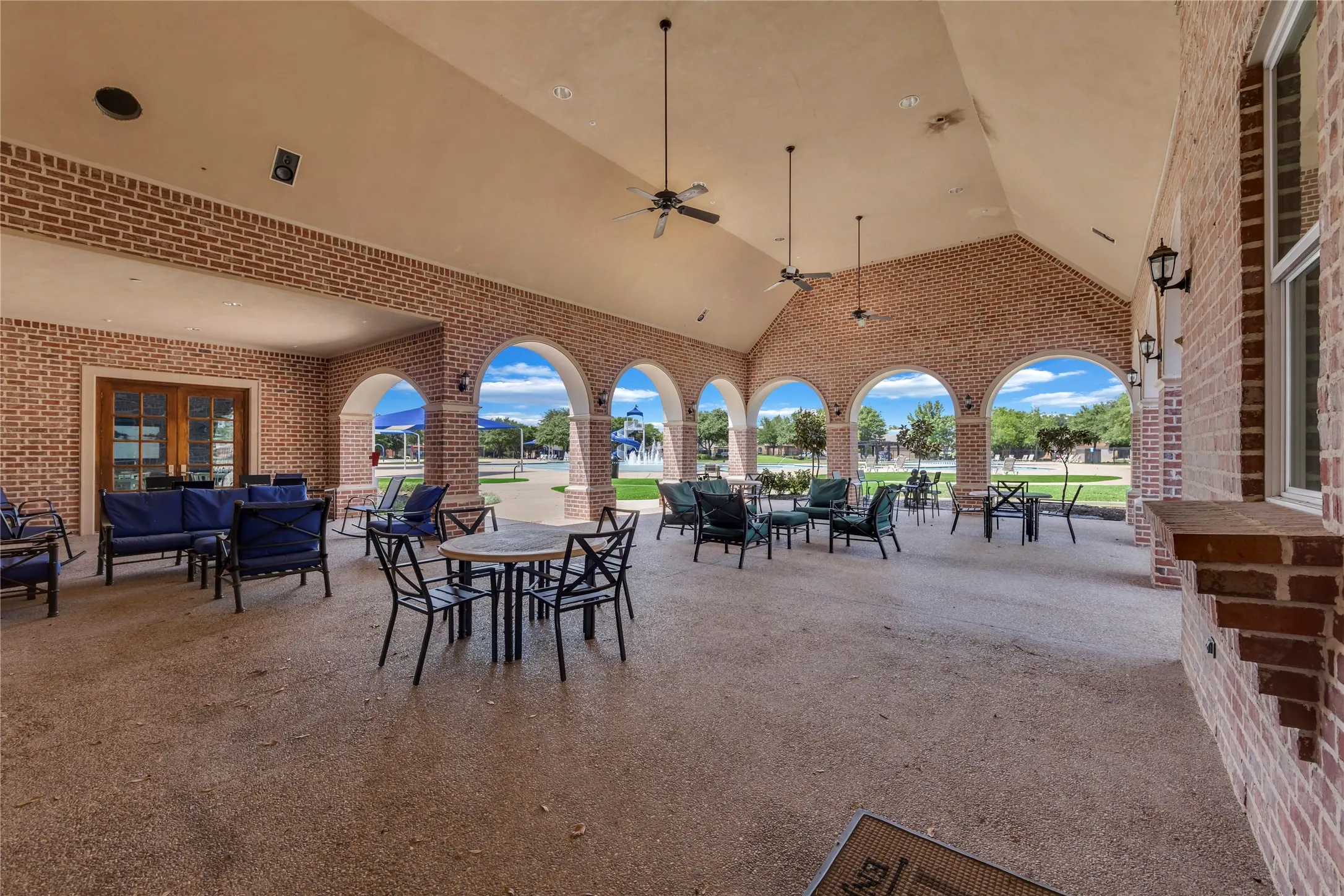 Single Family Residence For Sale in Collin County , 452 W Autumn Hill Bluff, Lavon, Texas 75166, 4 Bedroom, 3 Bathroom, 2 Garage spaces, 2,479 Sqft, built in 2022, Preowned, Price $399,774, mls#21247477, Real Estate Agent in Lavon, Homes For Sale in Collin county, Homes For Sale in Lavon, Realtor in Lavon Texas, Real Estate Brokerage Independent Realty Texas, Luminita Cordes Realtor