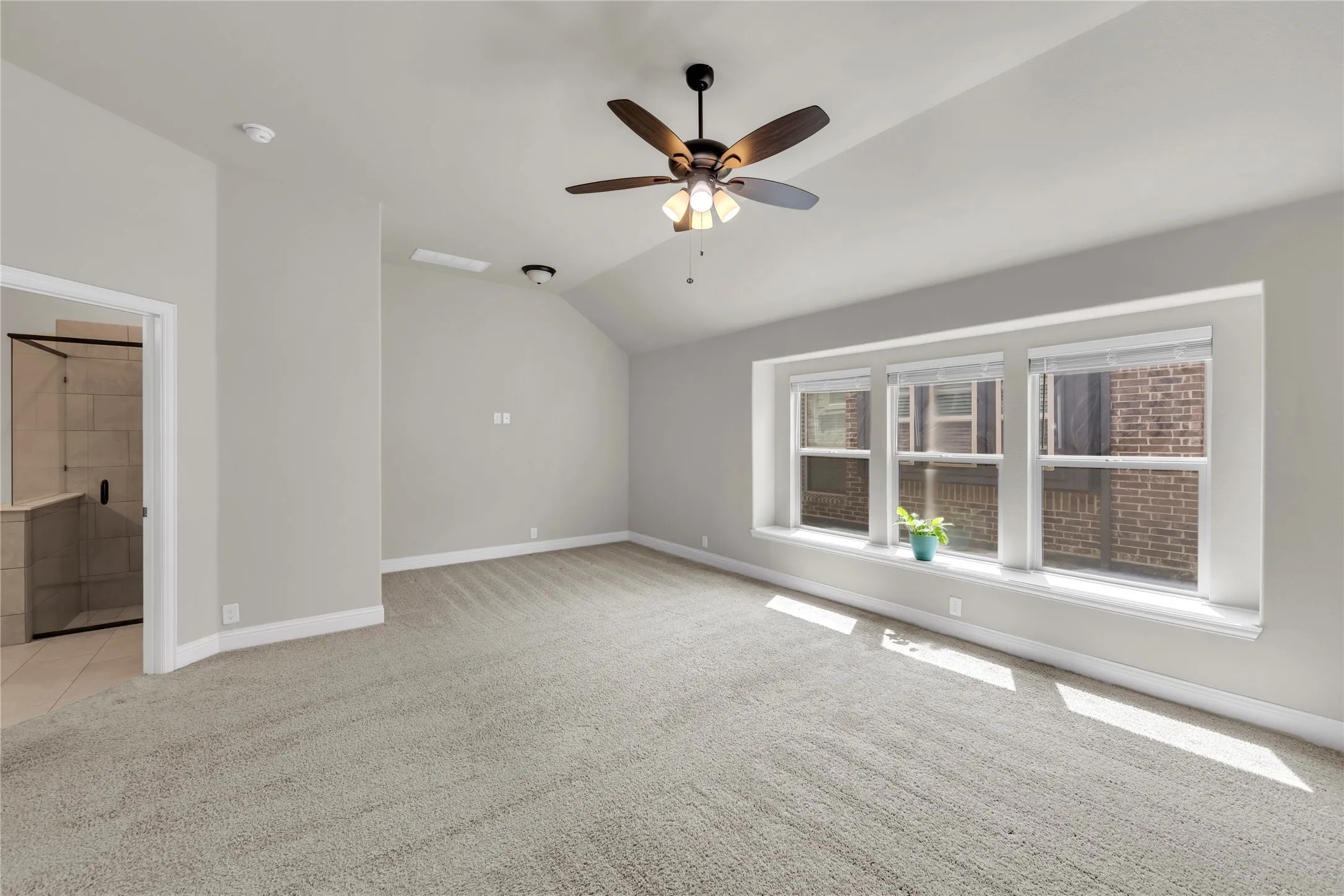 Single Family Residence For Sale in Collin County , 452 W Autumn Hill Bluff, Lavon, Texas 75166, 4 Bedroom, 3 Bathroom, 2 Garage spaces, 2,479 Sqft, built in 2022, Preowned, Price $399,774, mls#21247477, Real Estate Agent in Lavon, Homes For Sale in Collin county, Homes For Sale in Lavon, Realtor in Lavon Texas, Real Estate Brokerage Independent Realty Texas, Luminita Cordes Realtor