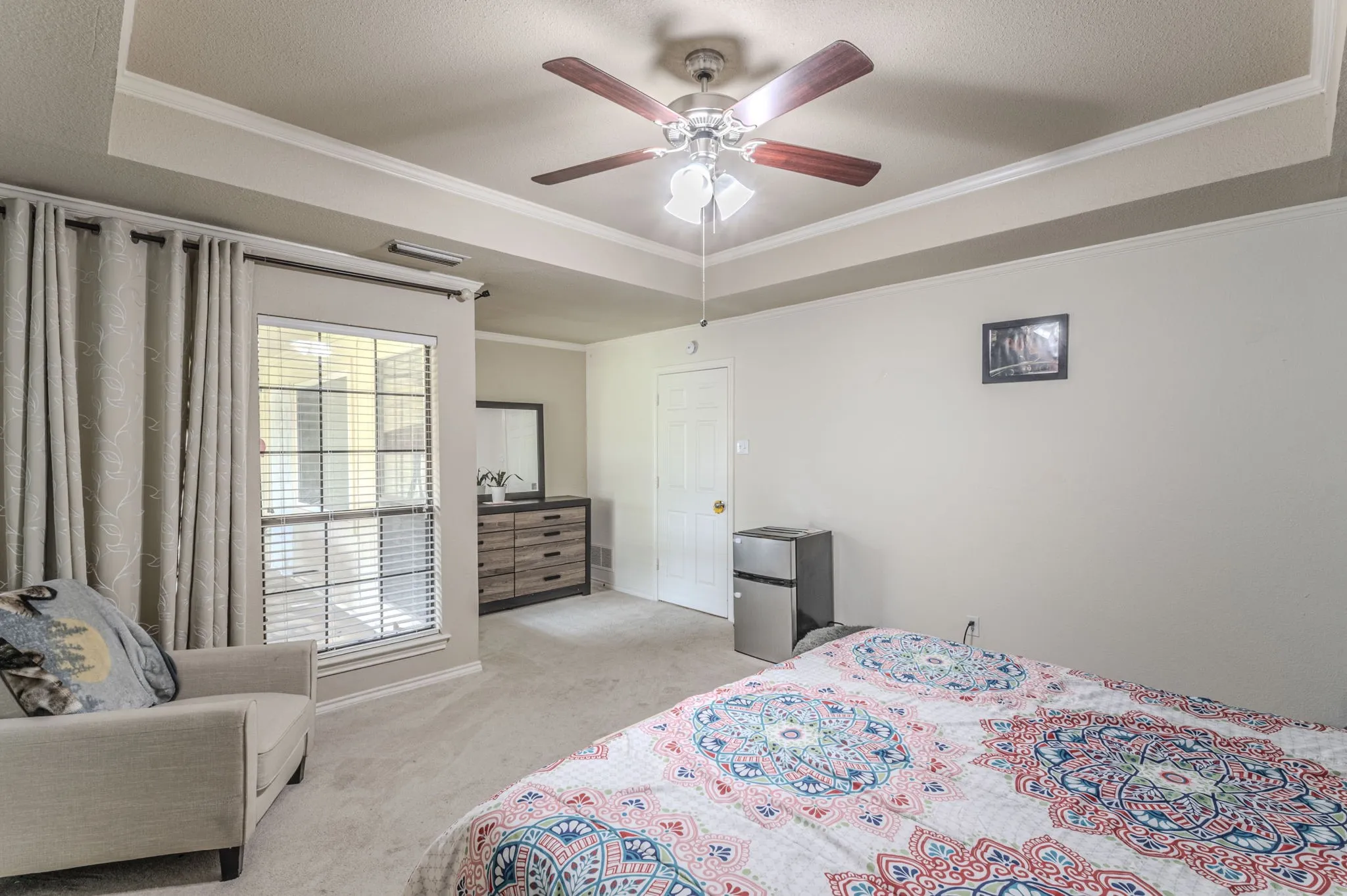 Single Family Residence For Sale in Denton County , 1500 Sunnyslope Drive, Carrollton, Texas 75007, 3 Bedrooms, 2 Bathrooms, 2 Garage spaces, 1,967 Sqft, built in 1983, Preowned, Price $420,000, mls#21246699, Real Estate Agent in Carrollton, Homes For Sale in Denton county, Homes For Sale in Carrollton, Realtor in Carrollton Texas, Real Estate Brokerage Independent Realty Texas, Luminita Cordes Realtor