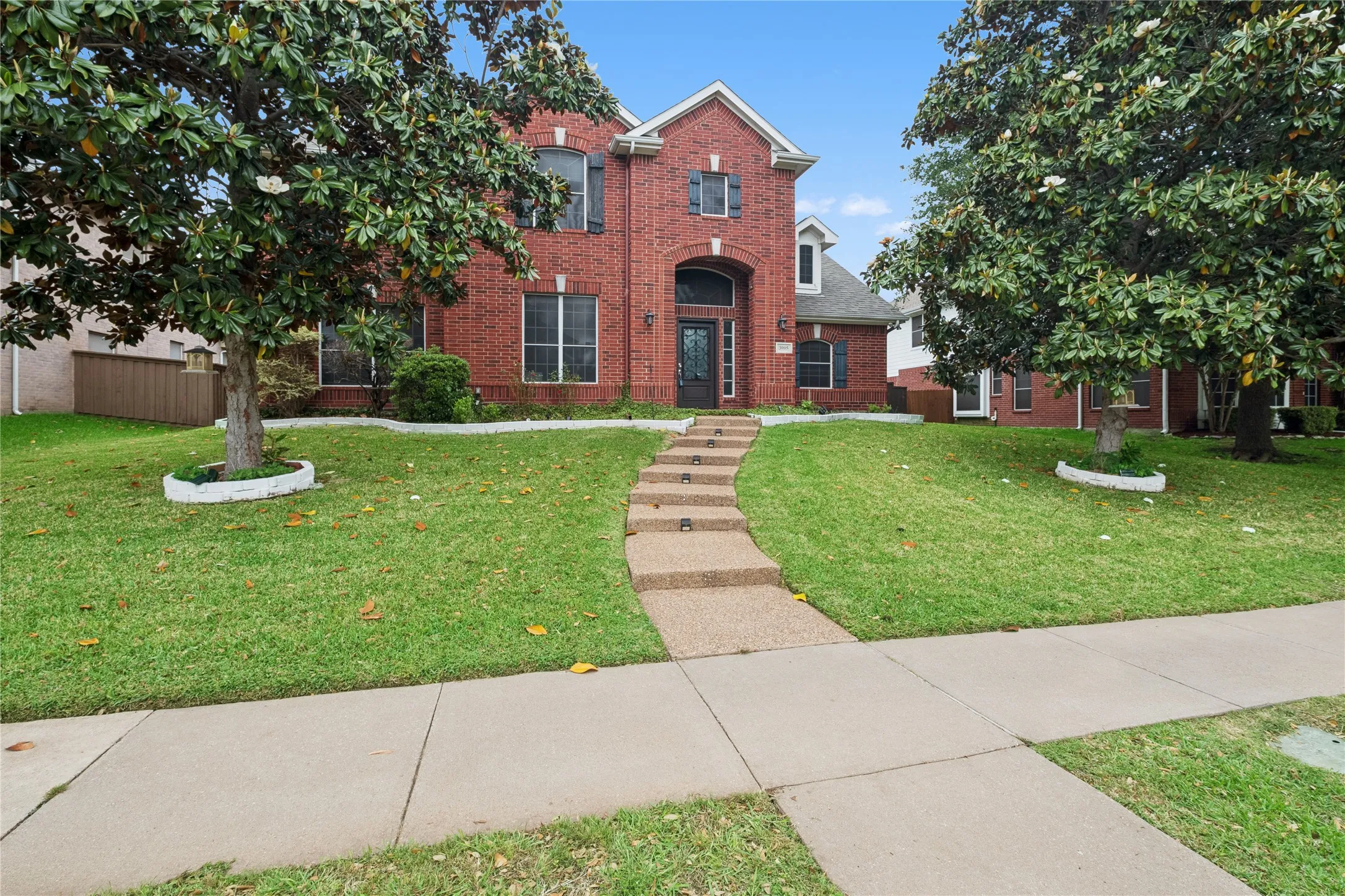Single Family Residence For Sale in Collin County , 3905 Kite Meadow Drive, Plano, Texas 75074, 4 Bedroom, 4 Bathroom, 2 Garage spaces, 2,907 Sqft, built in 2000, mls#21245945, Real Estate Agent in Plano, Homes For Sale in Collin county, Homes For Sale in Plano, Realtor in Plano Texas, Real Estate Brokerage Independent Realty Texas, Luminita Cordes Realtor