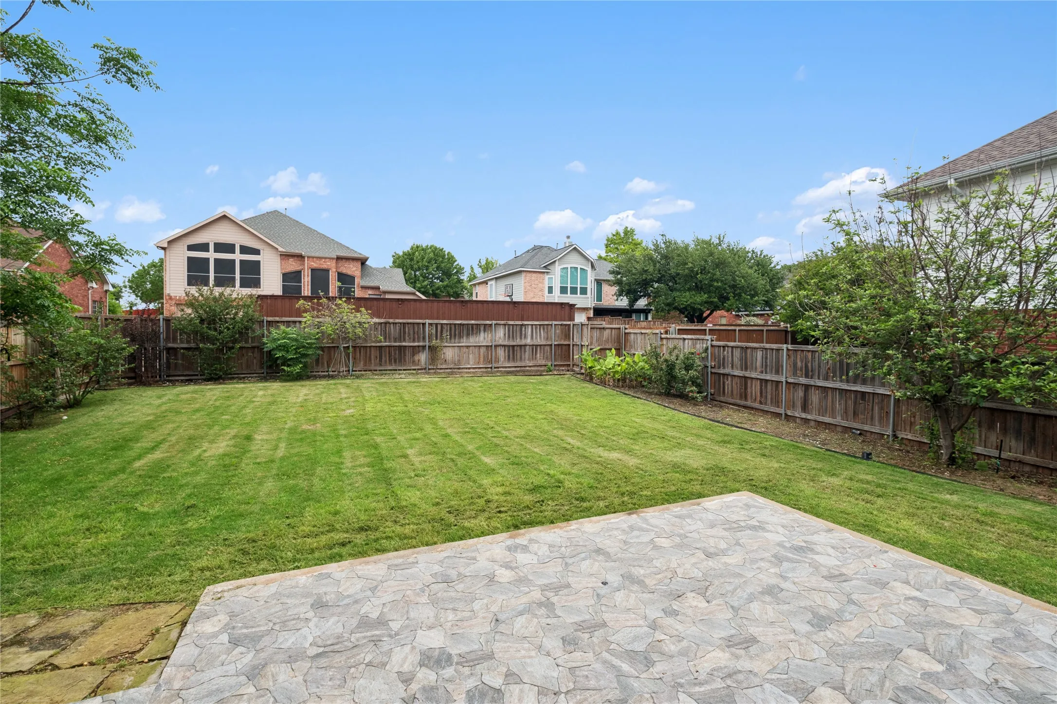 Single Family Residence For Sale in Collin County , 3905 Kite Meadow Drive, Plano, Texas 75074, 4 Bedroom, 4 Bathroom, 2 Garage spaces, 2,907 Sqft, built in 2000, mls#21245945, Real Estate Agent in Plano, Homes For Sale in Collin county, Homes For Sale in Plano, Realtor in Plano Texas, Real Estate Brokerage Independent Realty Texas, Luminita Cordes Realtor