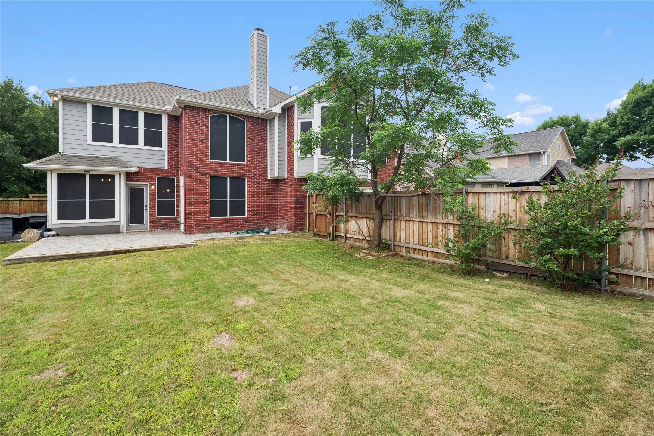 Single Family Residence For Sale in Collin County , 3905 Kite Meadow Drive, Plano, Texas 75074, 4 Bedroom, 4 Bathroom, 2 Garage spaces, 2,907 Sqft, built in 2000, mls#21245945, Real Estate Agent in Plano, Homes For Sale in Collin county, Homes For Sale in Plano, Realtor in Plano Texas, Real Estate Brokerage Independent Realty Texas, Luminita Cordes Realtor