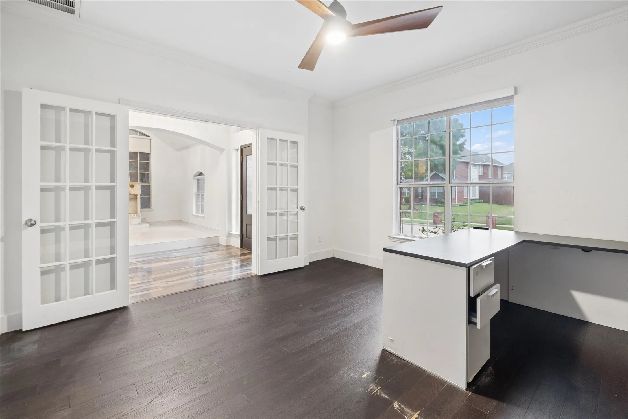 Single Family Residence For Sale in Collin County , 3905 Kite Meadow Drive, Plano, Texas 75074, 4 Bedroom, 4 Bathroom, 2 Garage spaces, 2,907 Sqft, built in 2000, mls#21245945, Real Estate Agent in Plano, Homes For Sale in Collin county, Homes For Sale in Plano, Realtor in Plano Texas, Real Estate Brokerage Independent Realty Texas, Luminita Cordes Realtor