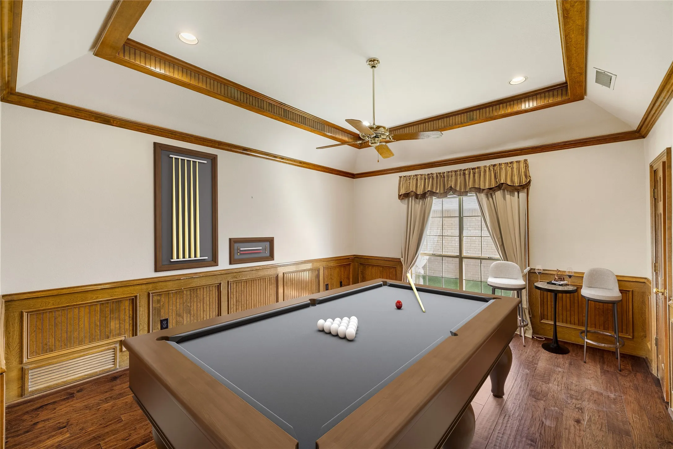 Single Family Residence For Sale in Collin County , 820 Foxwood Lane, Wylie, Texas 75098, 3 Bedroom, 3 Bathroom, 2 Garage spaces, 2,619 Sqft, built in 1988, Preowned, mls#21251533, Real Estate Agent in Wylie, Homes For Sale in Collin county, Homes For Sale in Wylie, Realtor in Wylie Texas, Real Estate Brokerage Independent Realty Texas, Luminita Cordes Realtor