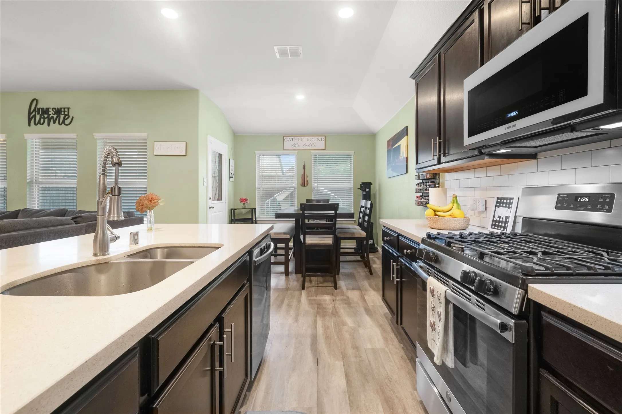 Single Family Residence For Sale in Collin County , 817 Spruce Lane, Princeton, Texas 75407, 4 Bedrooms, 2 Bathrooms, 2 Garage spaces, 1,838 Sqft, built in 2019, Preowned, Price $315,000, mls#21248495, Real Estate Agent in Princeton, Homes For Sale in Collin county, Homes For Sale in Princeton, Realtor in Princeton Texas, Real Estate Brokerage Independent Realty Texas, Luminita Cordes Realtor