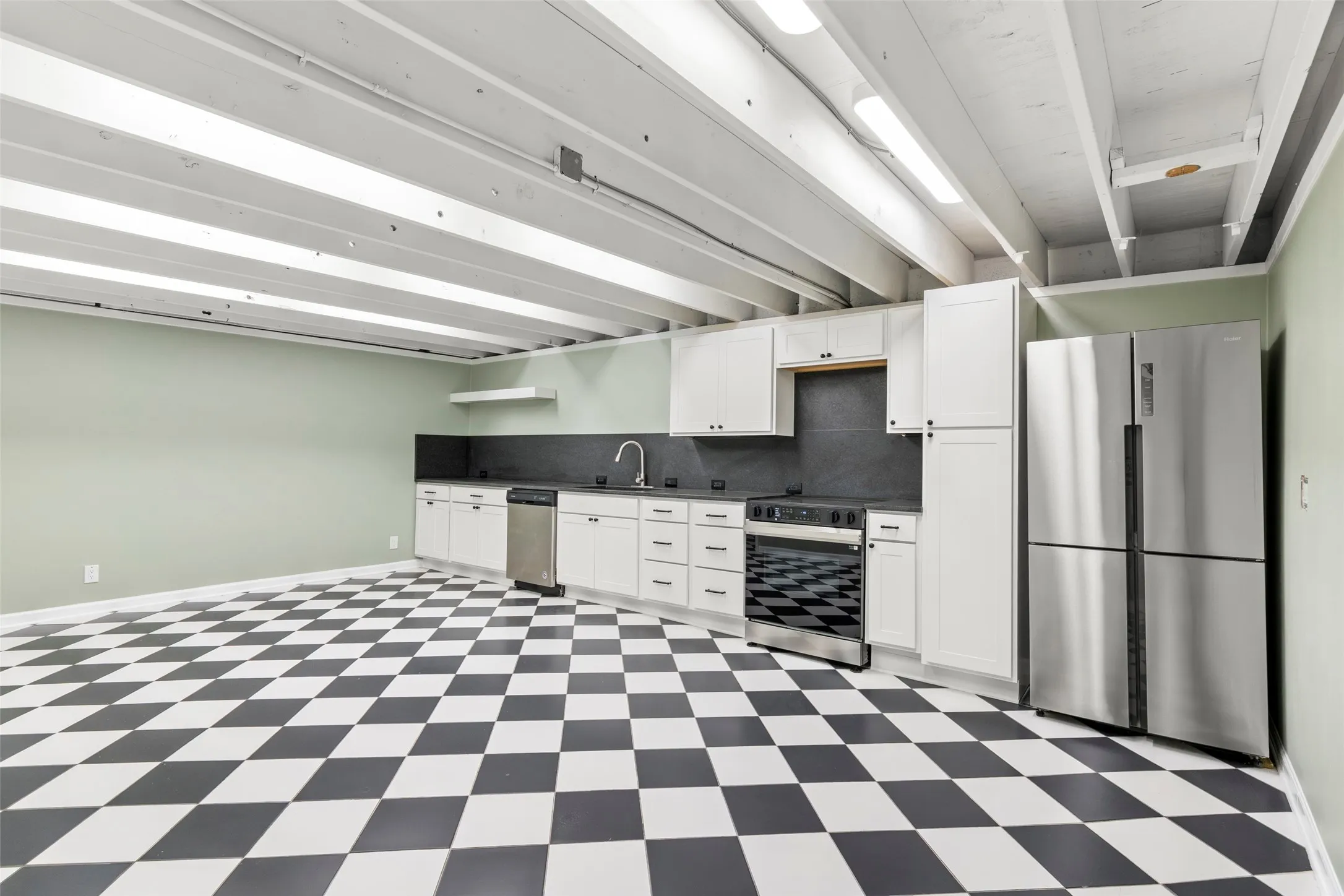 Single Family Residence For Rent in Dallas County , 306 S Walton Street, Dallas, Texas 75226, 0, 2 Bathrooms, 1 Garage spaces, 3,482 Sqft, built in 1938, Price $3,875, mls#21240092, Real Estate Agent in Dallas, Homes For Rent in Dallas county, Homes For Rent in Dallas, Realtor in Dallas Texas, Real Estate Brokerage Independent Realty Texas, Luminita Cordes Realtor
