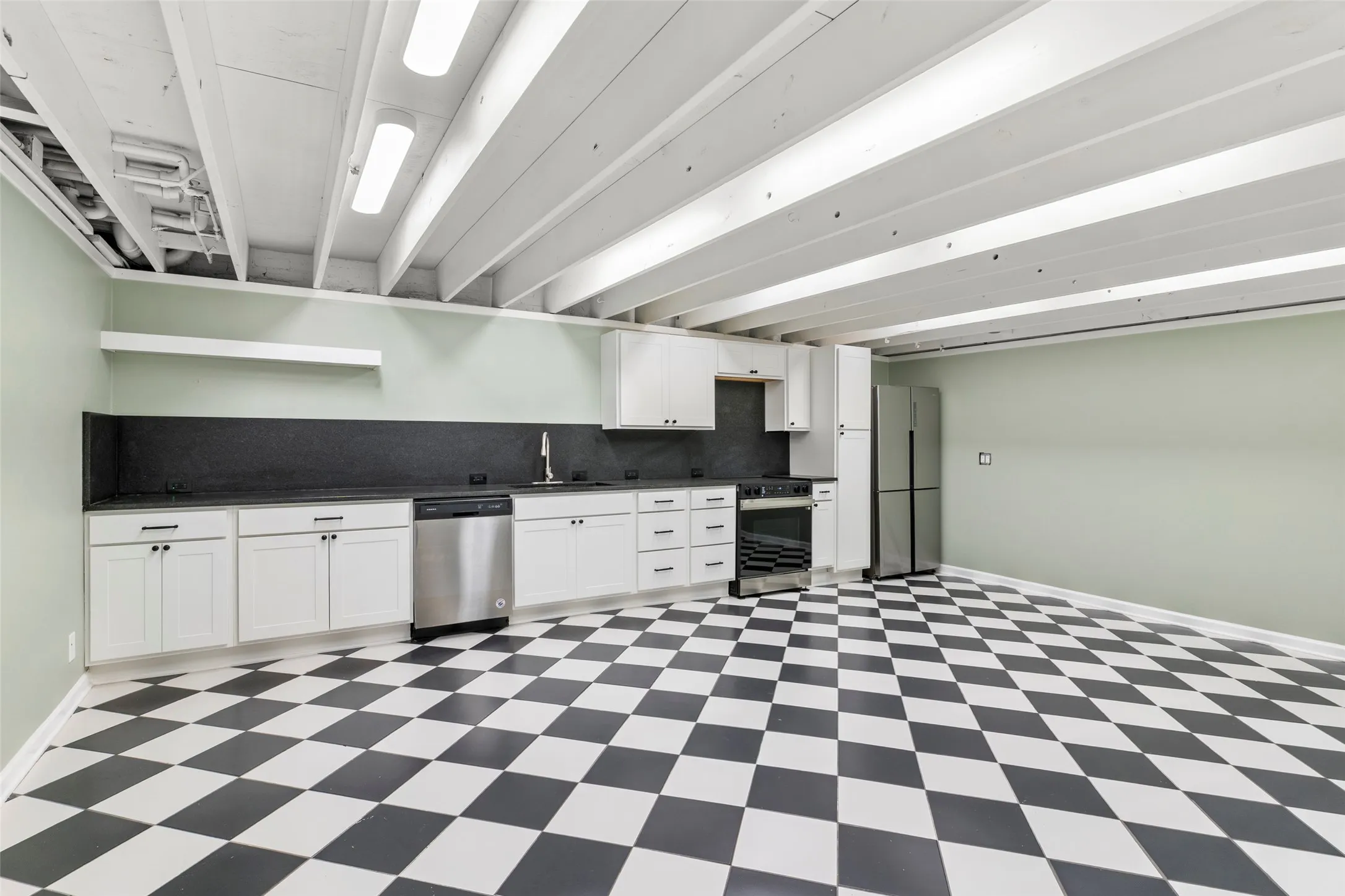 Single Family Residence For Rent in Dallas County , 306 S Walton Street, Dallas, Texas 75226, 0, 2 Bathrooms, 1 Garage spaces, 3,482 Sqft, built in 1938, Price $3,875, mls#21240092, Real Estate Agent in Dallas, Homes For Rent in Dallas county, Homes For Rent in Dallas, Realtor in Dallas Texas, Real Estate Brokerage Independent Realty Texas, Luminita Cordes Realtor