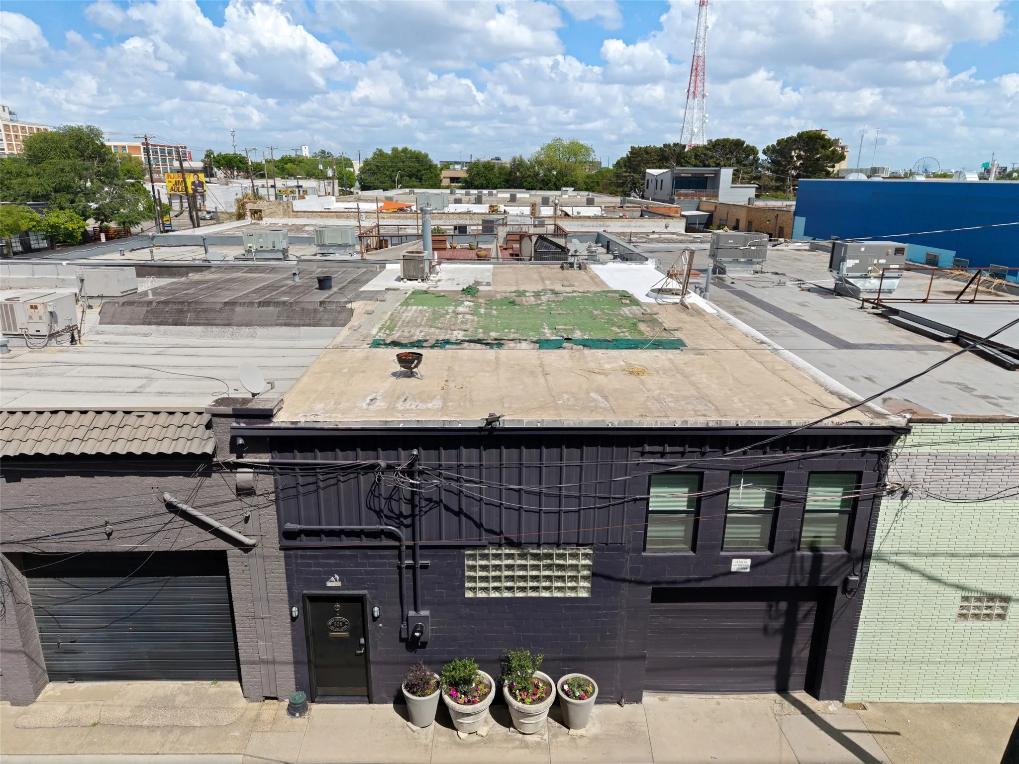 Single Family Residence For Rent in Dallas County , 306 S Walton Street, Dallas, Texas 75226, 0, 2 Bathrooms, 1 Garage spaces, 3,482 Sqft, built in 1938, Price $3,875, mls#21240092, Real Estate Agent in Dallas, Homes For Rent in Dallas county, Homes For Rent in Dallas, Realtor in Dallas Texas, Real Estate Brokerage Independent Realty Texas, Luminita Cordes Realtor