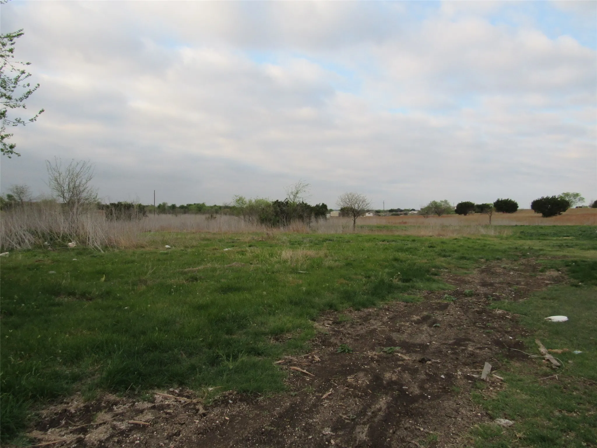 Mobile Home For Sale in Bosque County , 556 Private Road 3551, Valley Mills, Texas 76689, 3 Bedroom, 2 Bathroom, Garage spaces, 2,144 Sqft, built in 2000, mls#21250665, Real Estate Agent in Valley Mills, Homes For Sale in Bosque county, Homes For Sale in Valley Mills, Realtor in Valley Mills Texas, Real Estate Brokerage Independent Realty Texas, Luminita Cordes Realtor