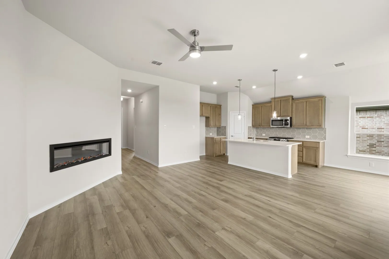 DFW-Meadow Park-Concept 1455-7537 Lavender Lane- Living Room -Risewell Homes-2