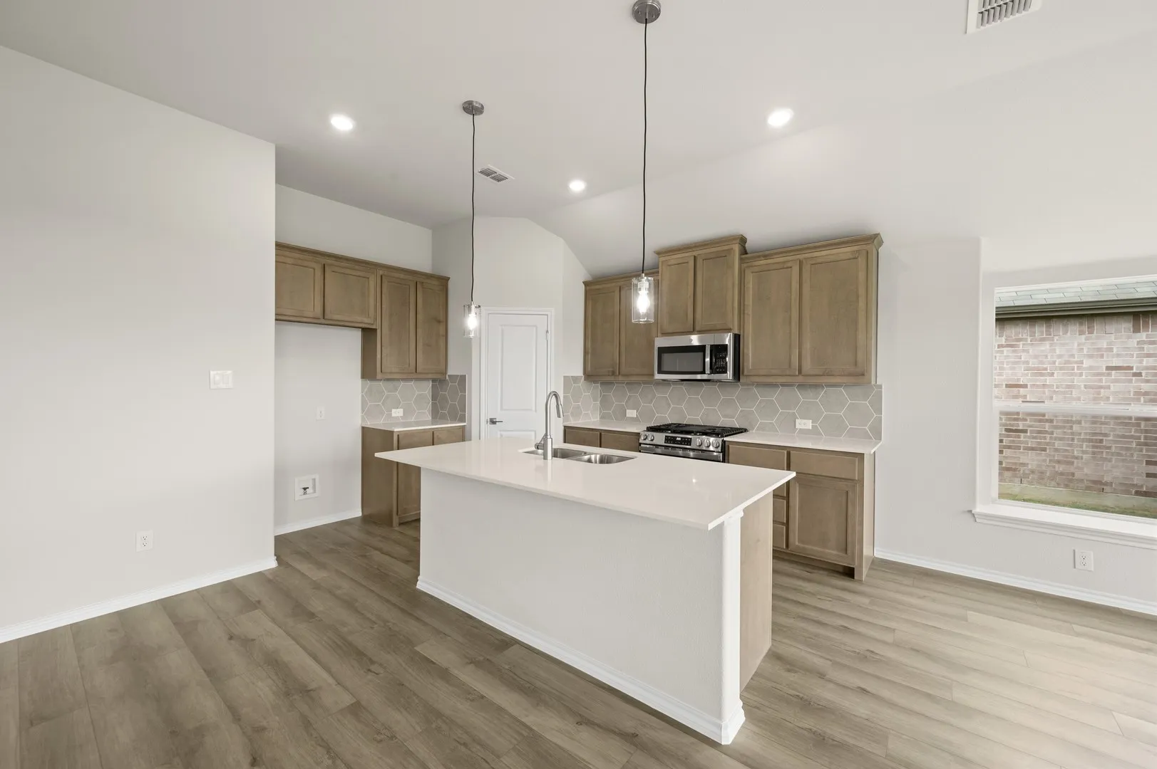 DFW-Meadow Park-Concept 1455-7537 Lavender Lane-kitchen  -Risewell Homes