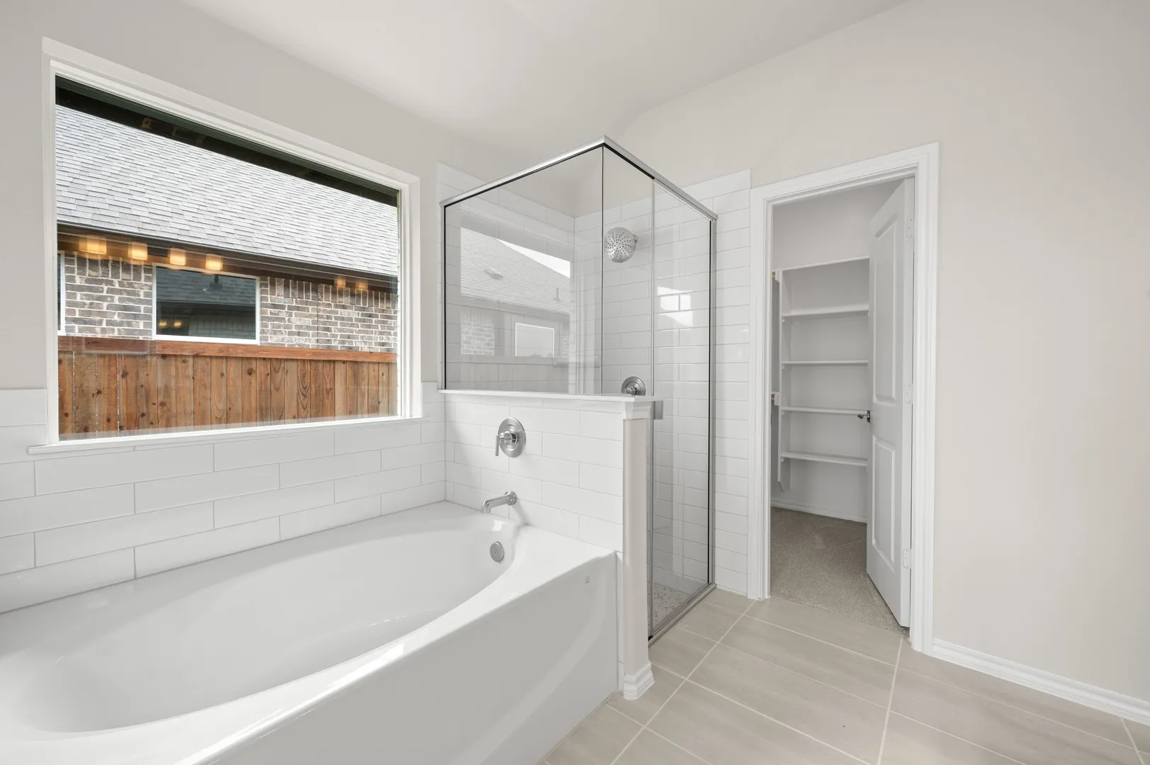 DFW-Meadow Park-Concept 1455-7537 Lavender Lane-Primary Suite-Risewell Homes-4