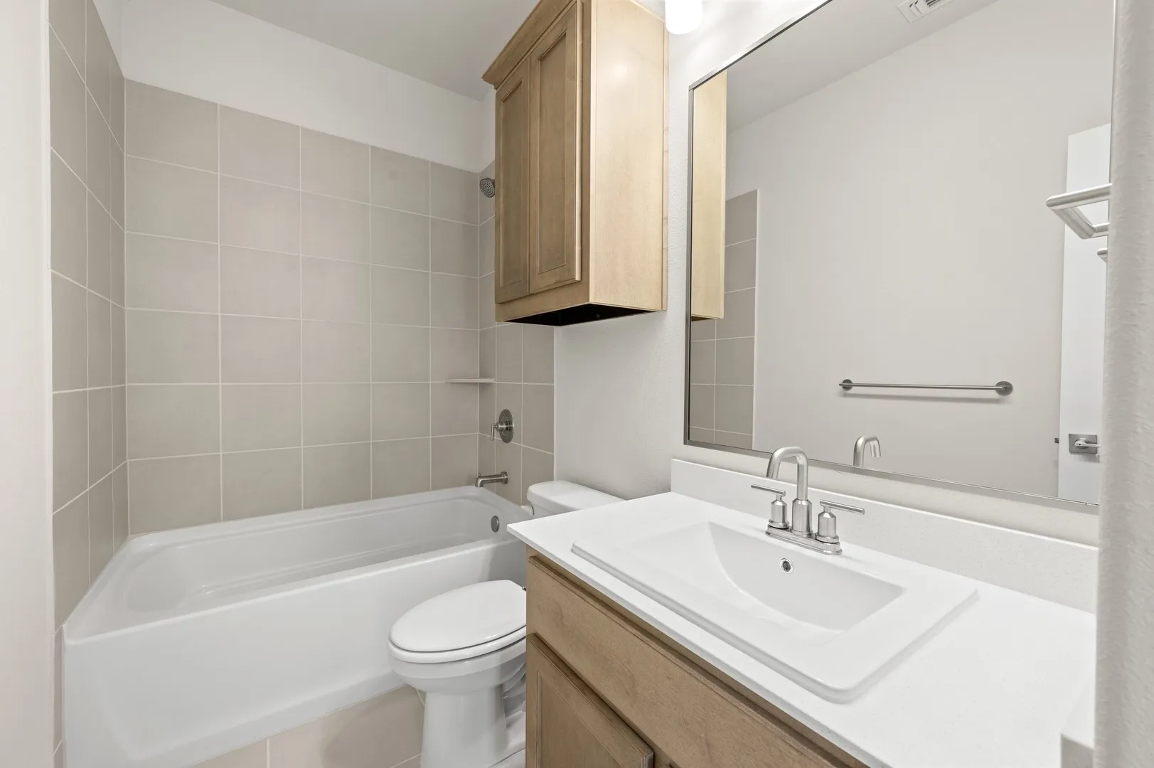 DFW-Meadow Park-Concept 1455-7537 Lavender Lane- Bathroom -Risewell Homes