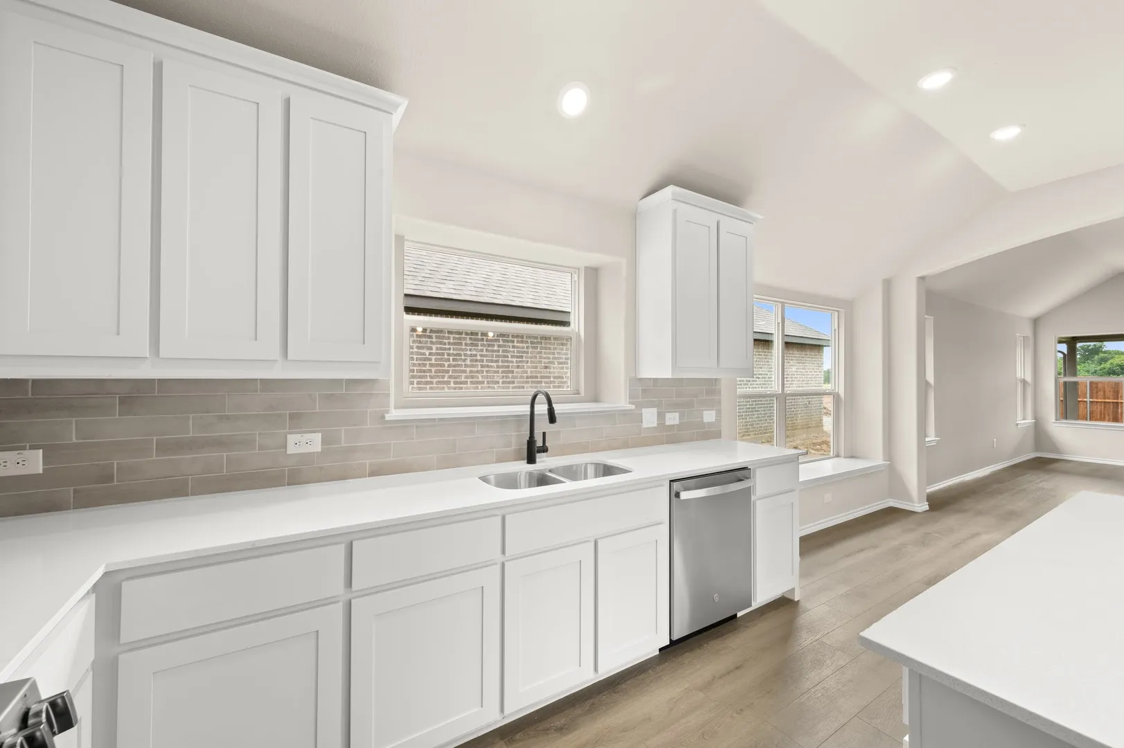 DFW-Meadow Park-Concept 2065-7413 Lavender Lane-Kitchen-Risewell Homes-4