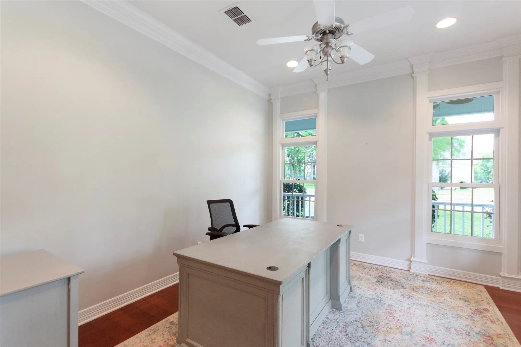Single Family Residence For Sale in Cherokee County , 155 Eagles Bluff Boulevard, Bullard, Texas 75757, 5 Bedroom, 4 Bathroom, 2 Garage spaces, 4,067 Sqft, built in 2002, Preowned, Price $859,900, mls#21251580, Real Estate Agent in Bullard, Homes For Sale in Cherokee county, Homes For Sale in Bullard, Realtor in Bullard Texas, Real Estate Brokerage Independent Realty Texas, Luminita Cordes Realtor