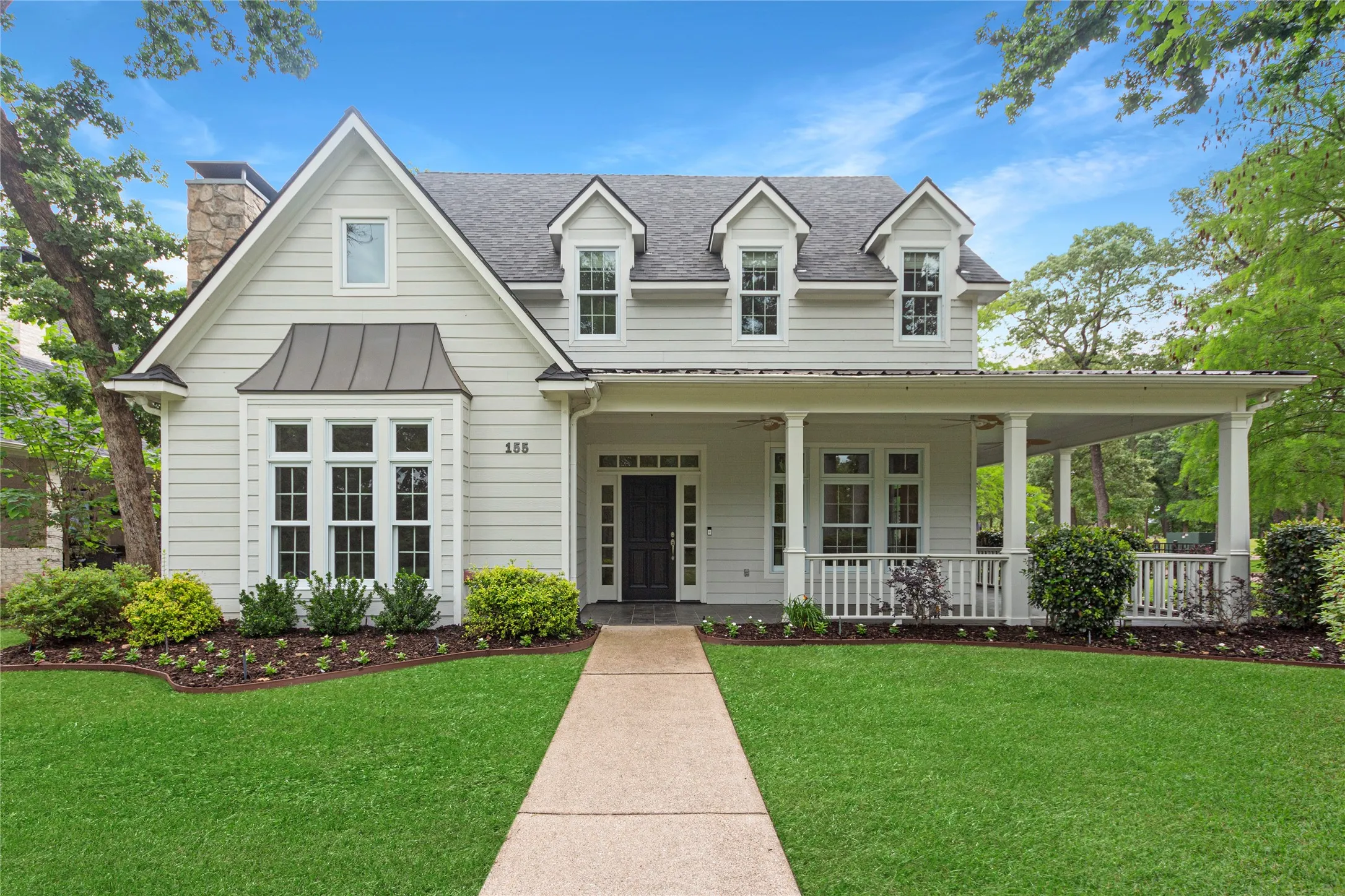 Single Family Residence For Sale in Cherokee County , 155 Eagles Bluff Boulevard, Bullard, Texas 75757, 5 Bedroom, 4 Bathroom, 2 Garage spaces, 4,067 Sqft, built in 2002, Preowned, Price $859,900, mls#21251580, Real Estate Agent in Bullard, Homes For Sale in Cherokee county, Homes For Sale in Bullard, Realtor in Bullard Texas, Real Estate Brokerage Independent Realty Texas, Luminita Cordes Realtor