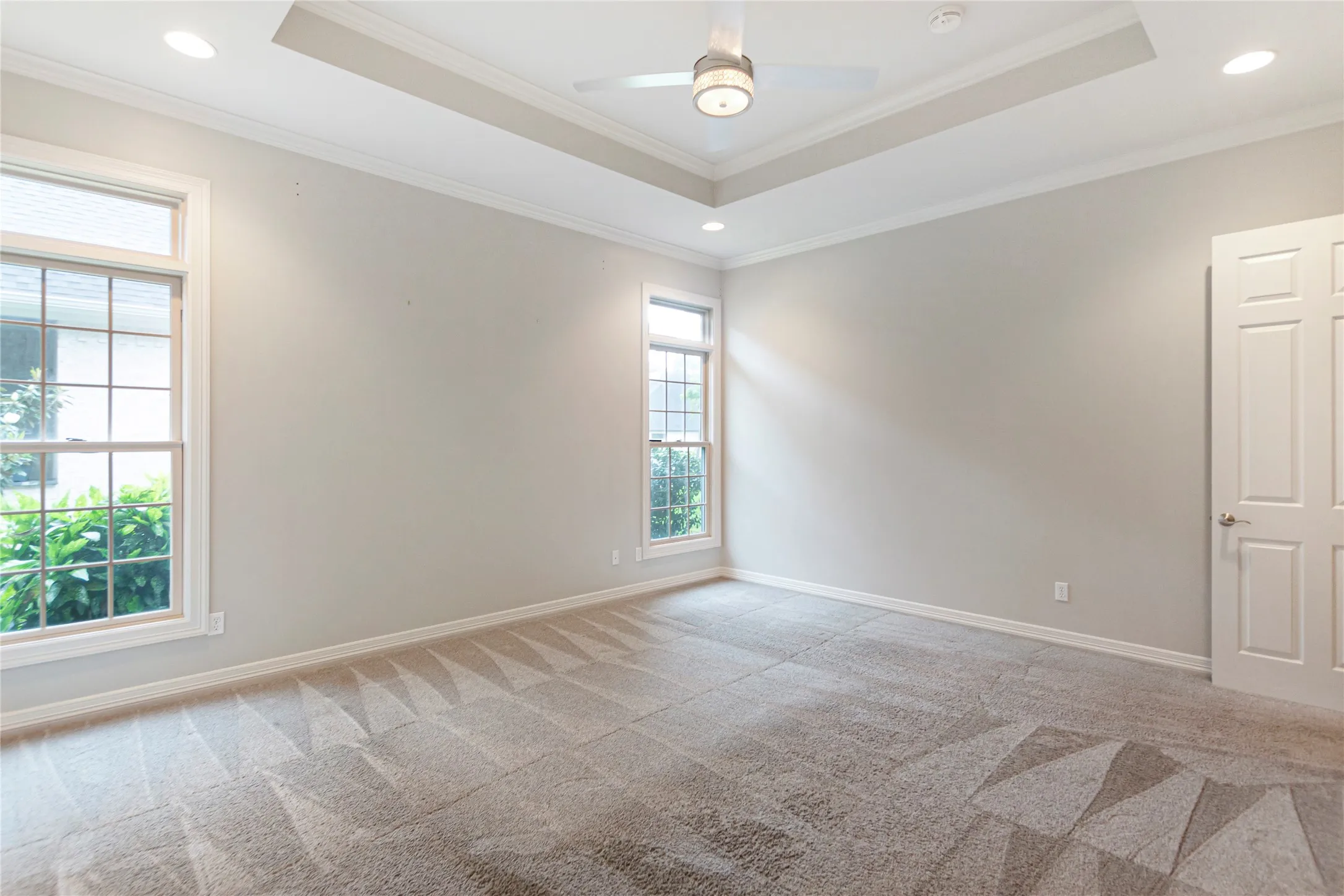 Single Family Residence For Sale in Cherokee County , 155 Eagles Bluff Boulevard, Bullard, Texas 75757, 5 Bedroom, 4 Bathroom, 2 Garage spaces, 4,067 Sqft, built in 2002, Preowned, Price $859,900, mls#21251580, Real Estate Agent in Bullard, Homes For Sale in Cherokee county, Homes For Sale in Bullard, Realtor in Bullard Texas, Real Estate Brokerage Independent Realty Texas, Luminita Cordes Realtor