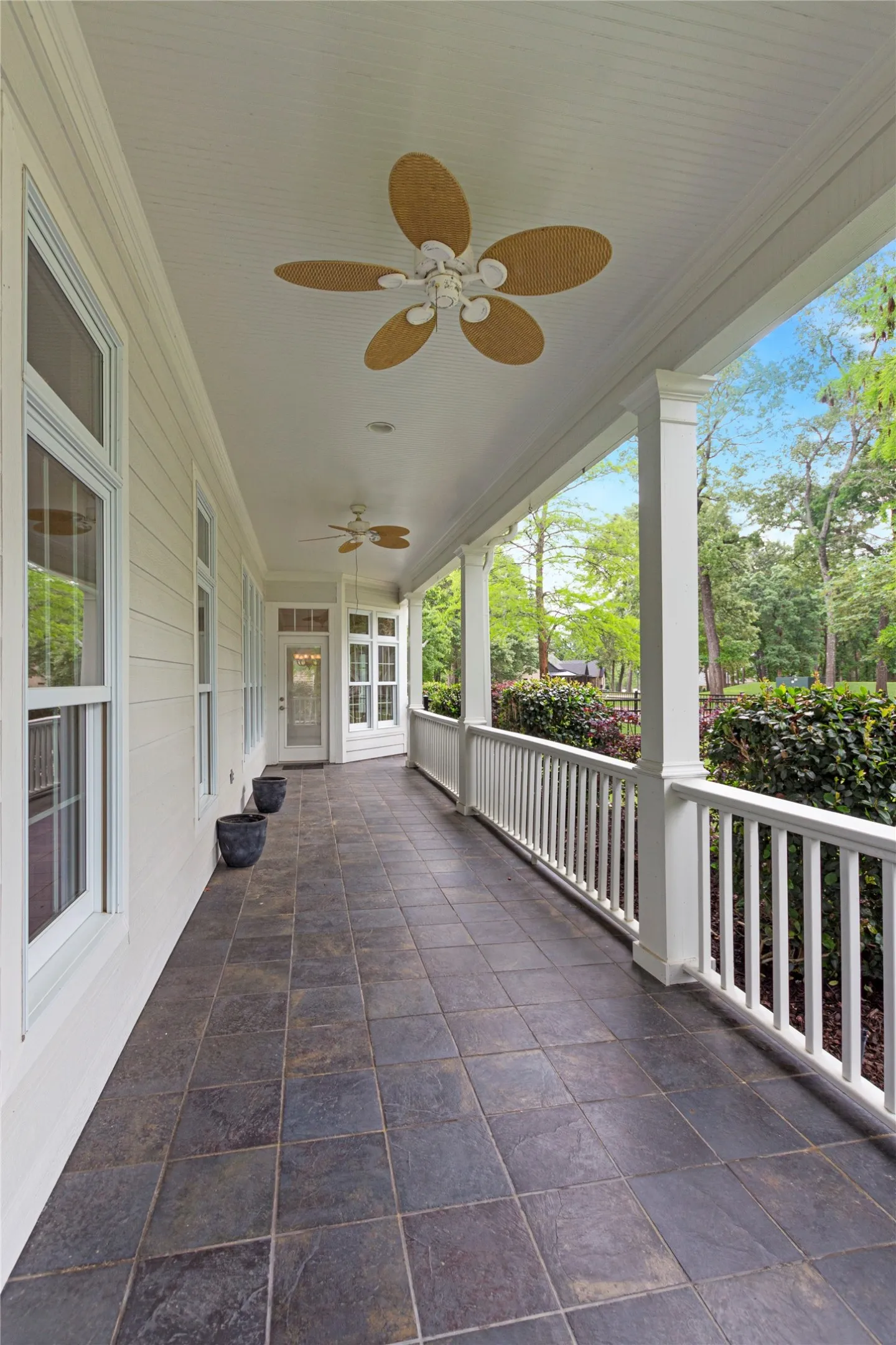 Single Family Residence For Sale in Cherokee County , 155 Eagles Bluff Boulevard, Bullard, Texas 75757, 5 Bedroom, 4 Bathroom, 2 Garage spaces, 4,067 Sqft, built in 2002, Preowned, Price $859,900, mls#21251580, Real Estate Agent in Bullard, Homes For Sale in Cherokee county, Homes For Sale in Bullard, Realtor in Bullard Texas, Real Estate Brokerage Independent Realty Texas, Luminita Cordes Realtor