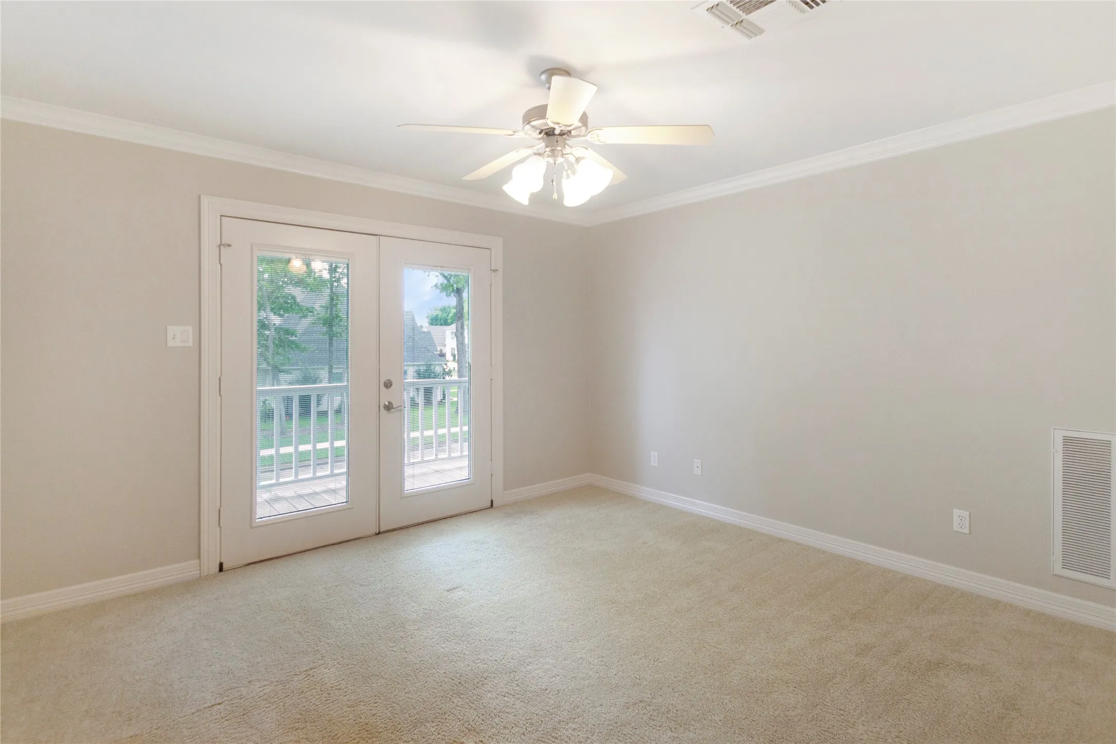 Single Family Residence For Sale in Cherokee County , 155 Eagles Bluff Boulevard, Bullard, Texas 75757, 5 Bedroom, 4 Bathroom, 2 Garage spaces, 4,067 Sqft, built in 2002, Preowned, Price $859,900, mls#21251580, Real Estate Agent in Bullard, Homes For Sale in Cherokee county, Homes For Sale in Bullard, Realtor in Bullard Texas, Real Estate Brokerage Independent Realty Texas, Luminita Cordes Realtor