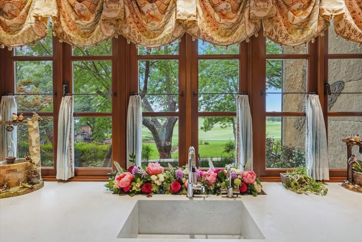 Single Family Residence For Sale in Tarrant County , 6236 Indian Creek Drive, Fort Worth, Texas 76107, 7 Bedrooms, 15 Bathrooms, 4 Garage spaces, 13,463 Sqft, built in 2008, Preowned, Price $14,500,000, mls#21237595, Real Estate Agent in Fort Worth, Homes For Sale in Tarrant county, Homes For Sale in Fort Worth, Realtor in Fort Worth Texas, Real Estate Brokerage Independent Realty Texas, Luminita Cordes Realtor