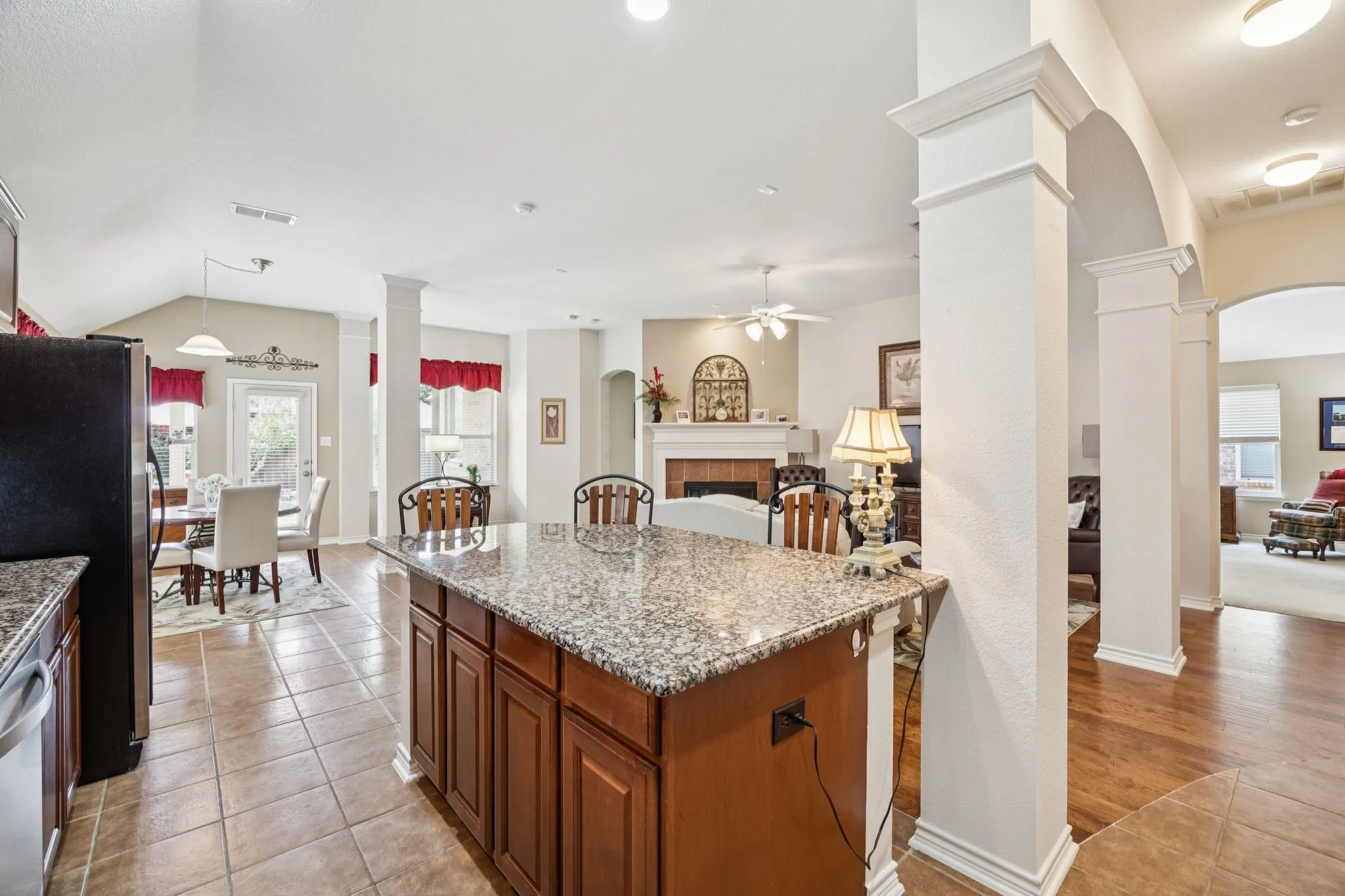 Single Family Residence For Sale in Denton County , 8665 Marion Drive, Frisco, Texas 75036, 3 Bedroom, 2 Bathroom, 2 Garage spaces, 2,242 Sqft, built in 2005, mls#21251275, Real Estate Agent in Frisco, Homes For Sale in Denton county, Homes For Sale in Frisco, Realtor in Frisco Texas, Real Estate Brokerage Independent Realty Texas, Luminita Cordes Realtor